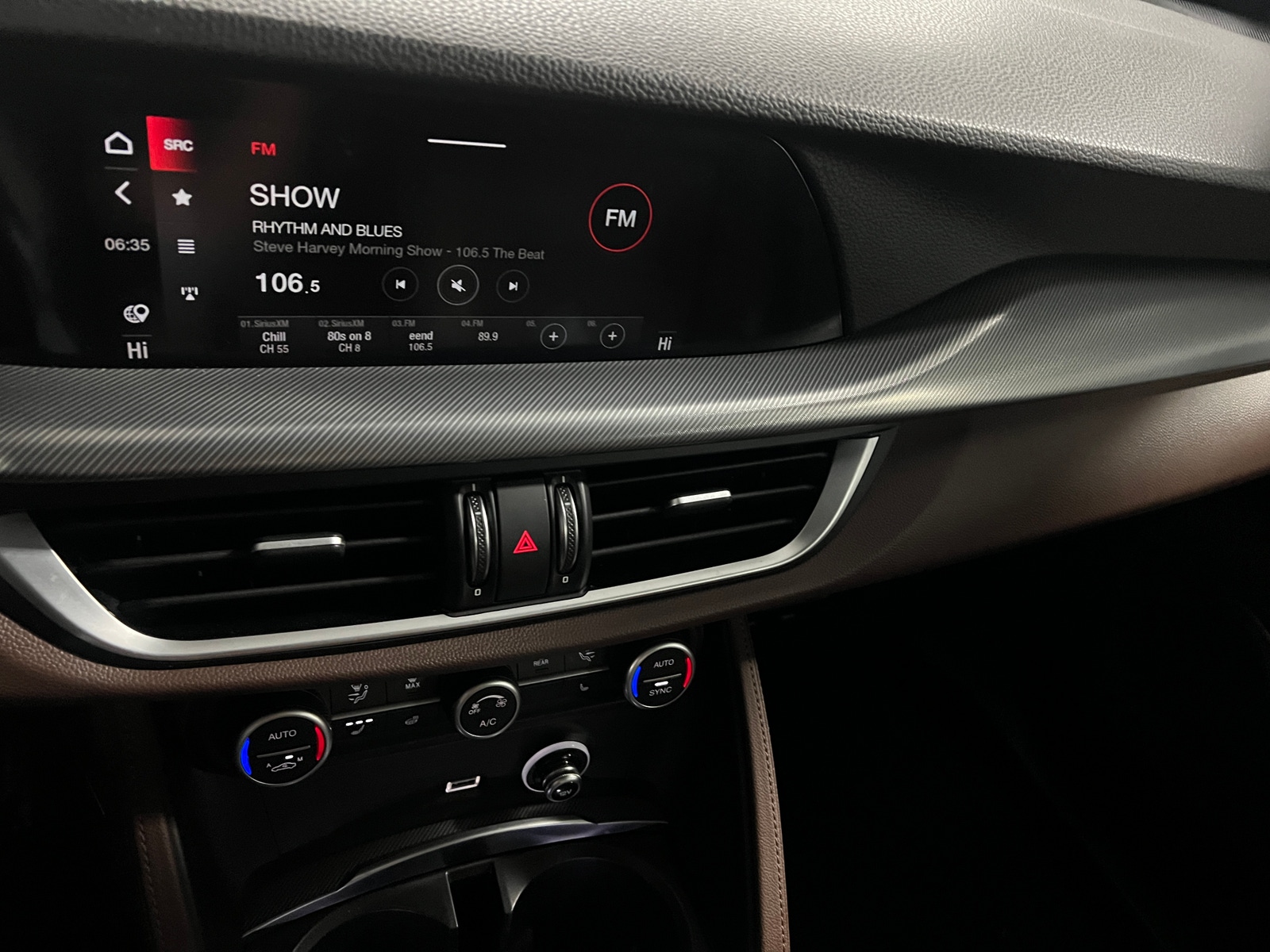 Thumbnail: 2020 Alfa Romeo Stelvio - 3