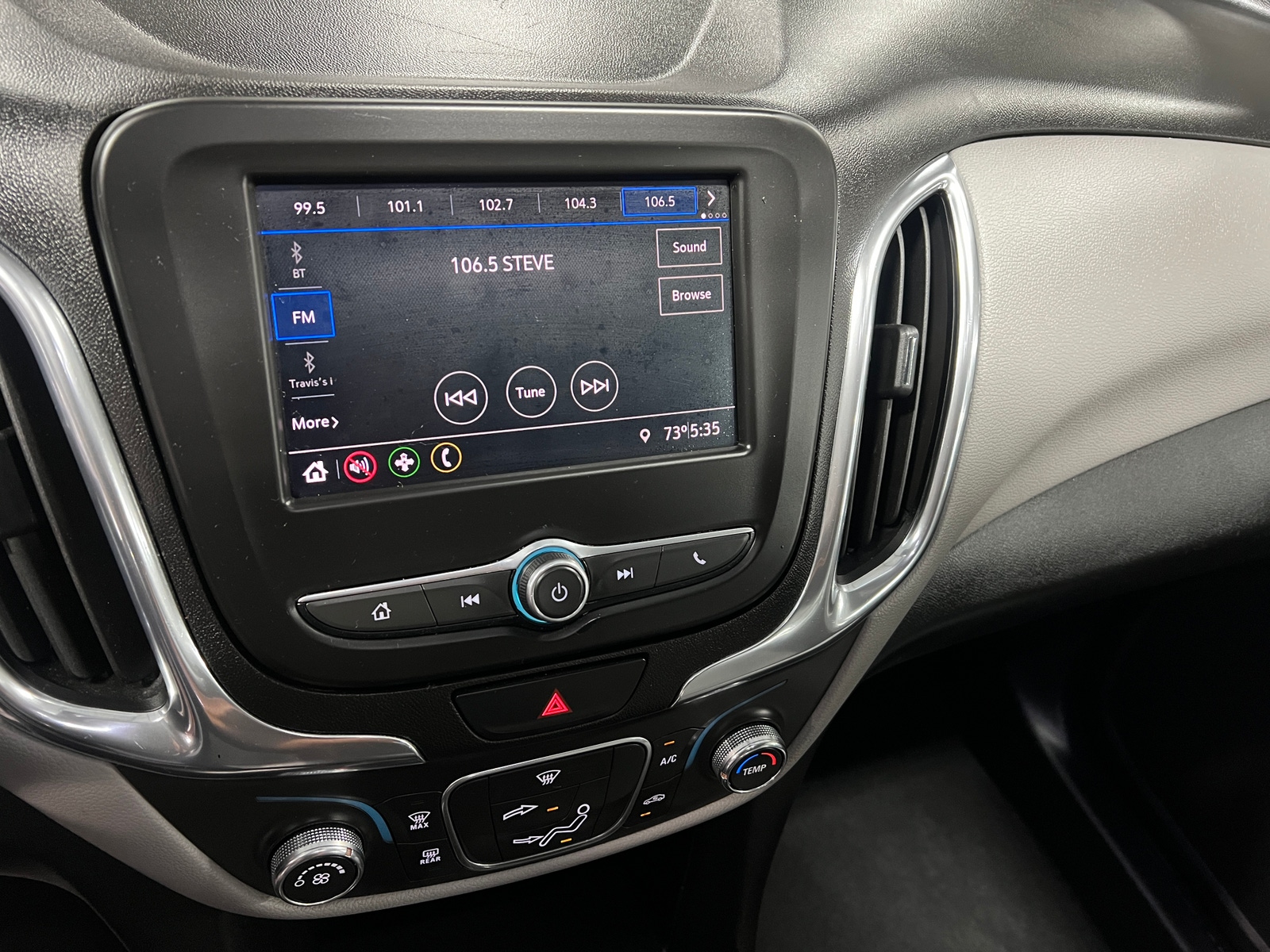 Thumbnail: 2020 Chevrolet Equinox - 4