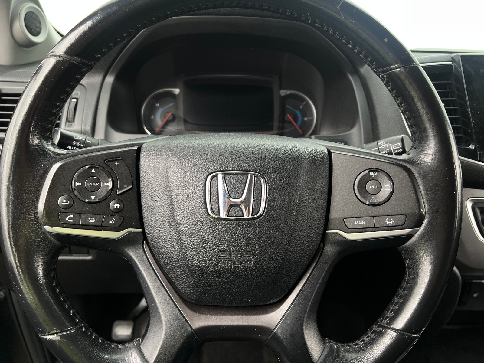 Thumbnail: 2019 Honda Pilot - 4