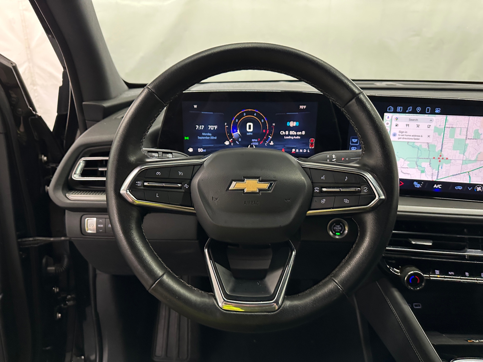 Thumbnail: 2025 Chevrolet Traverse - 5
