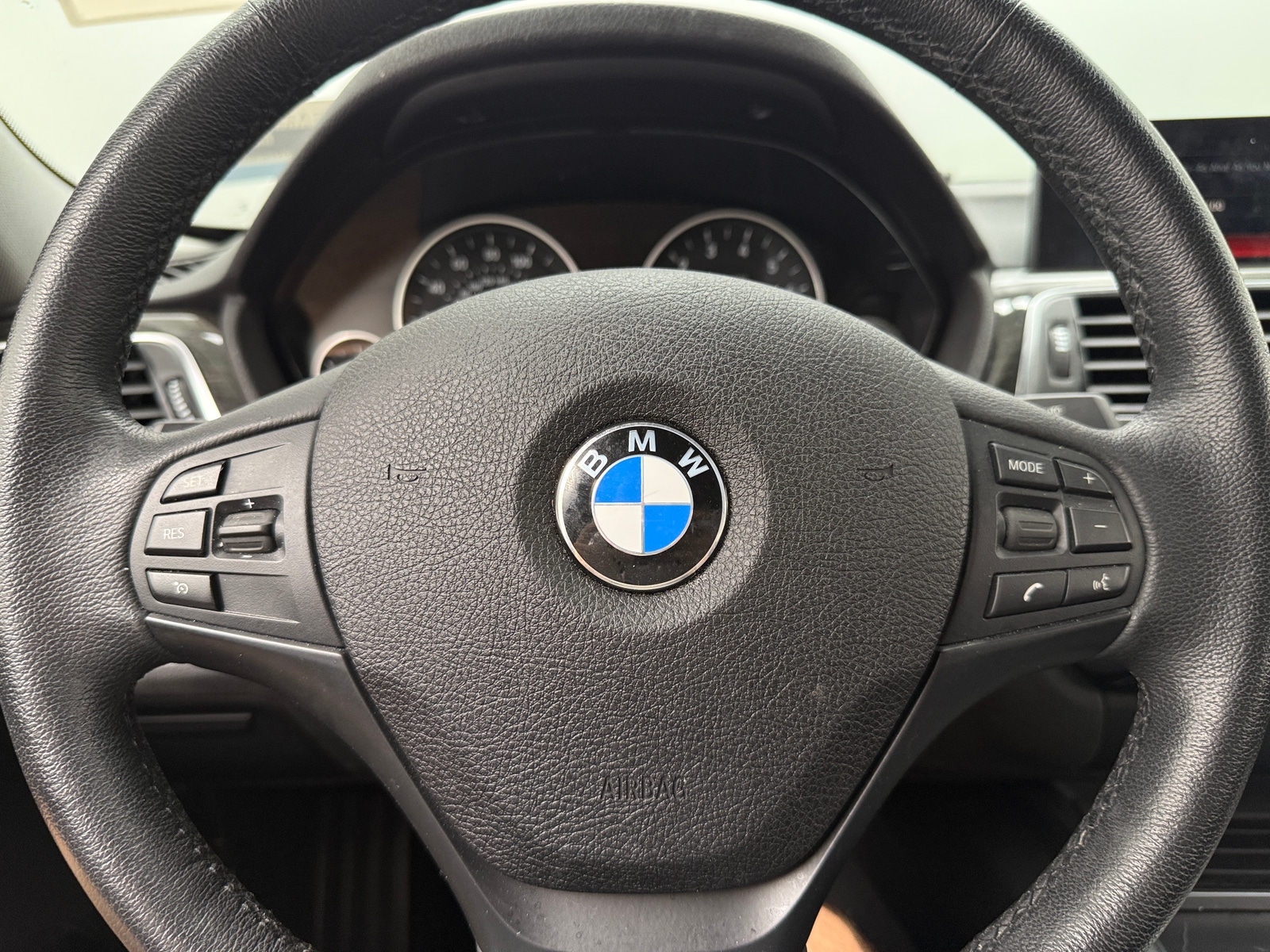 Thumbnail: 2018 BMW 3 Series - 4