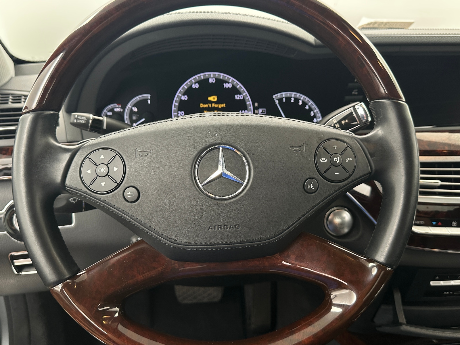 Thumbnail: 2013 Mercedes-Benz S-Class - 4
