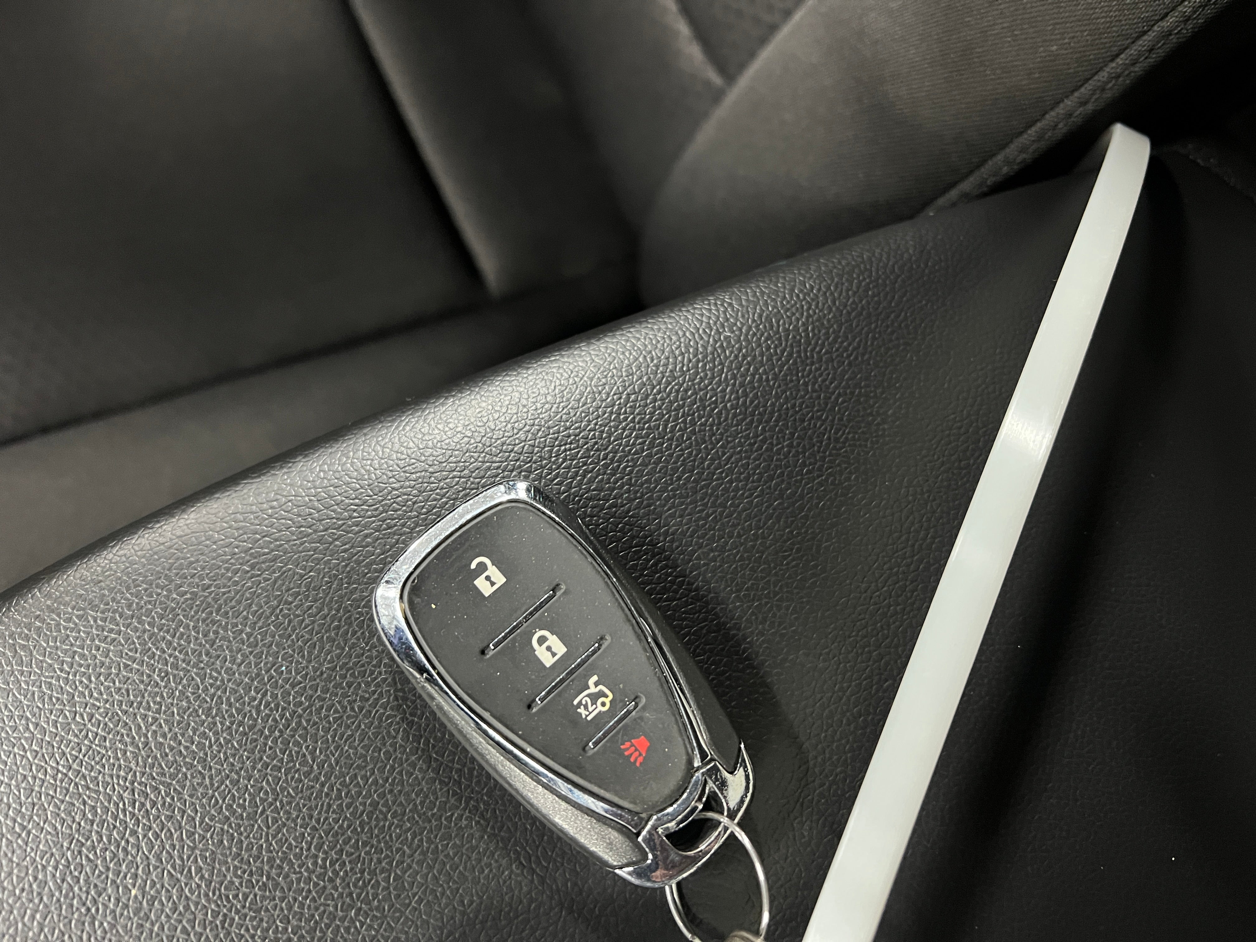 Used 2019 Chevrolet Malibu 1LS with VIN 1G1ZB5ST8KF205645 for sale in Oak Creek, WI