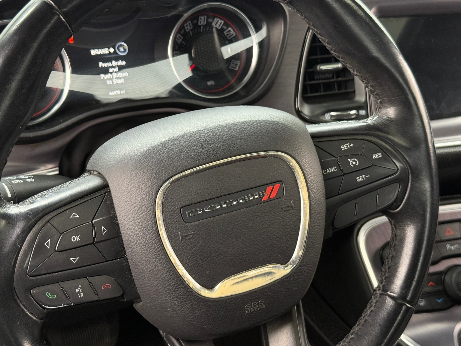 Thumbnail: 2017 Dodge Challenger - 4