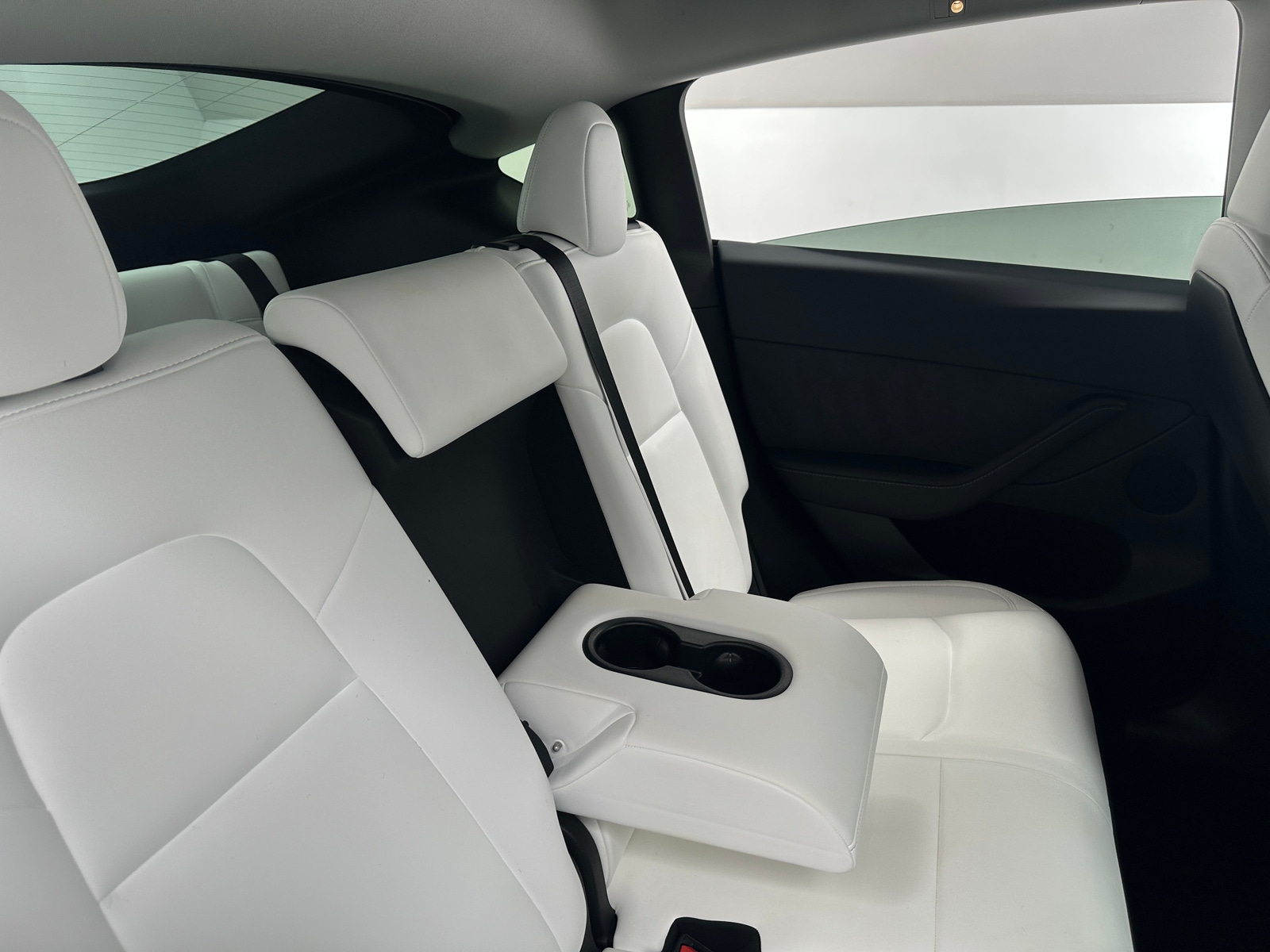 Thumbnail: 2024 Tesla Model Y - 4