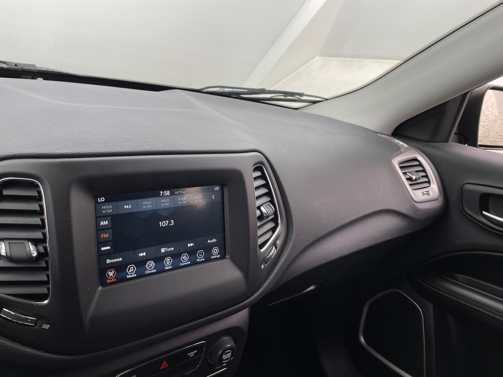 Thumbnail: 2019 Jeep Compass - 4