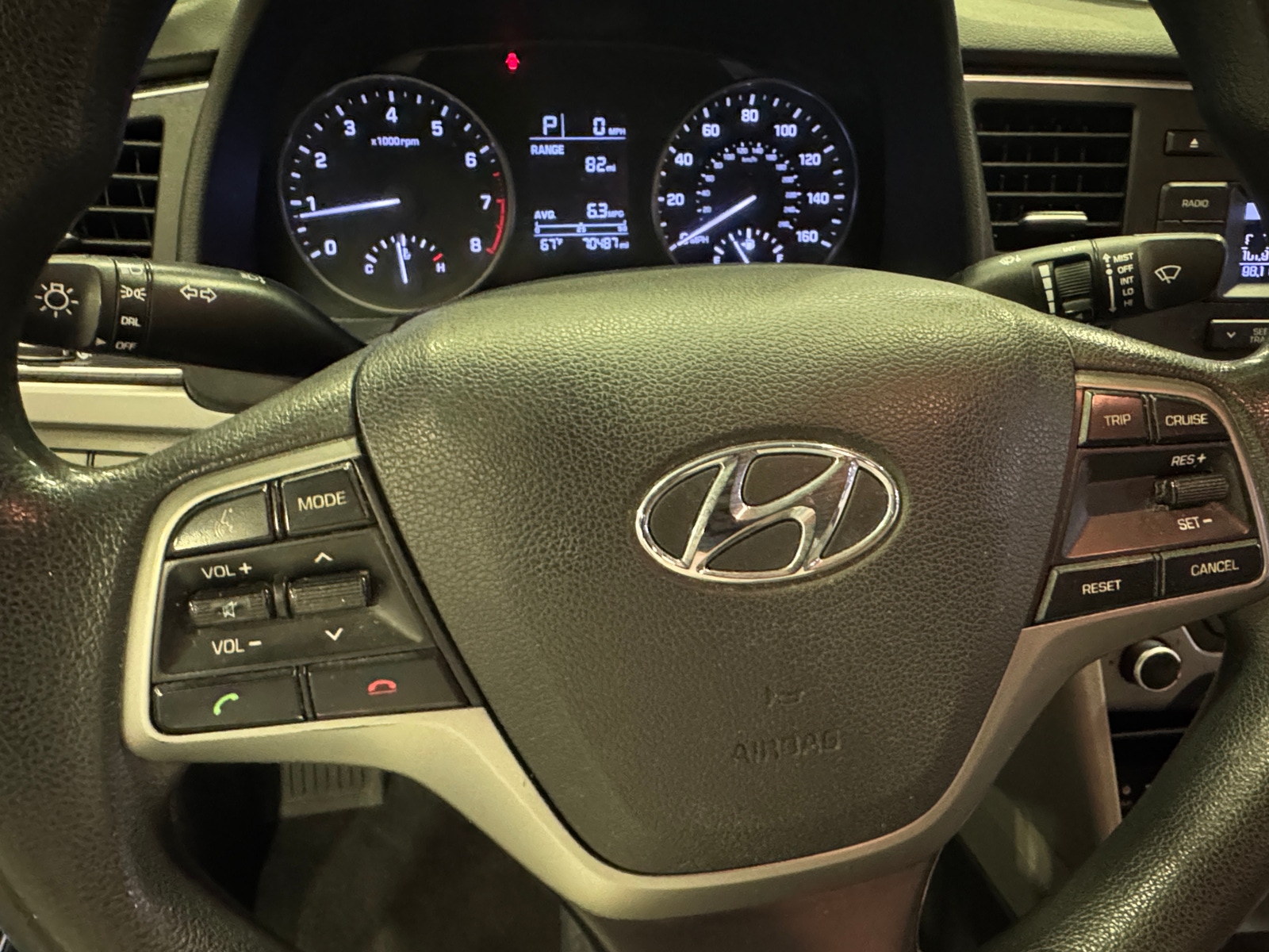 Thumbnail: 2017 Hyundai Elantra - 5