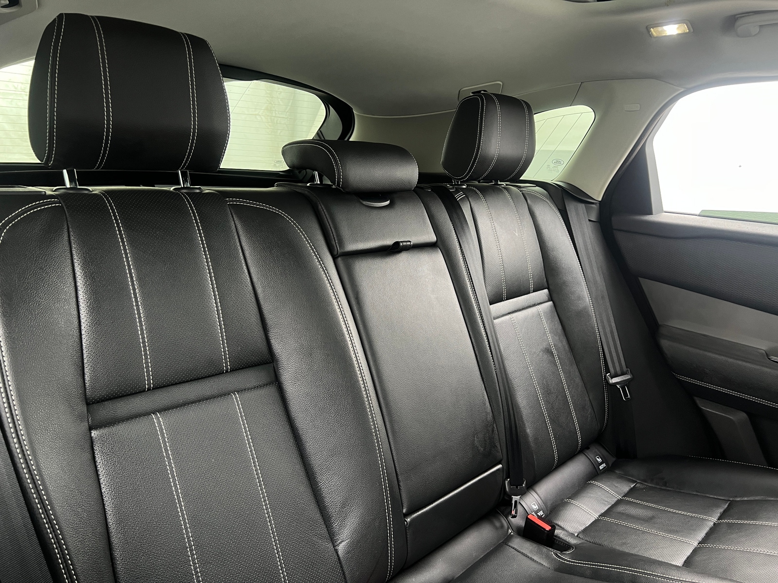 Thumbnail: 2018 Land Rover Range Rover Velar - 5