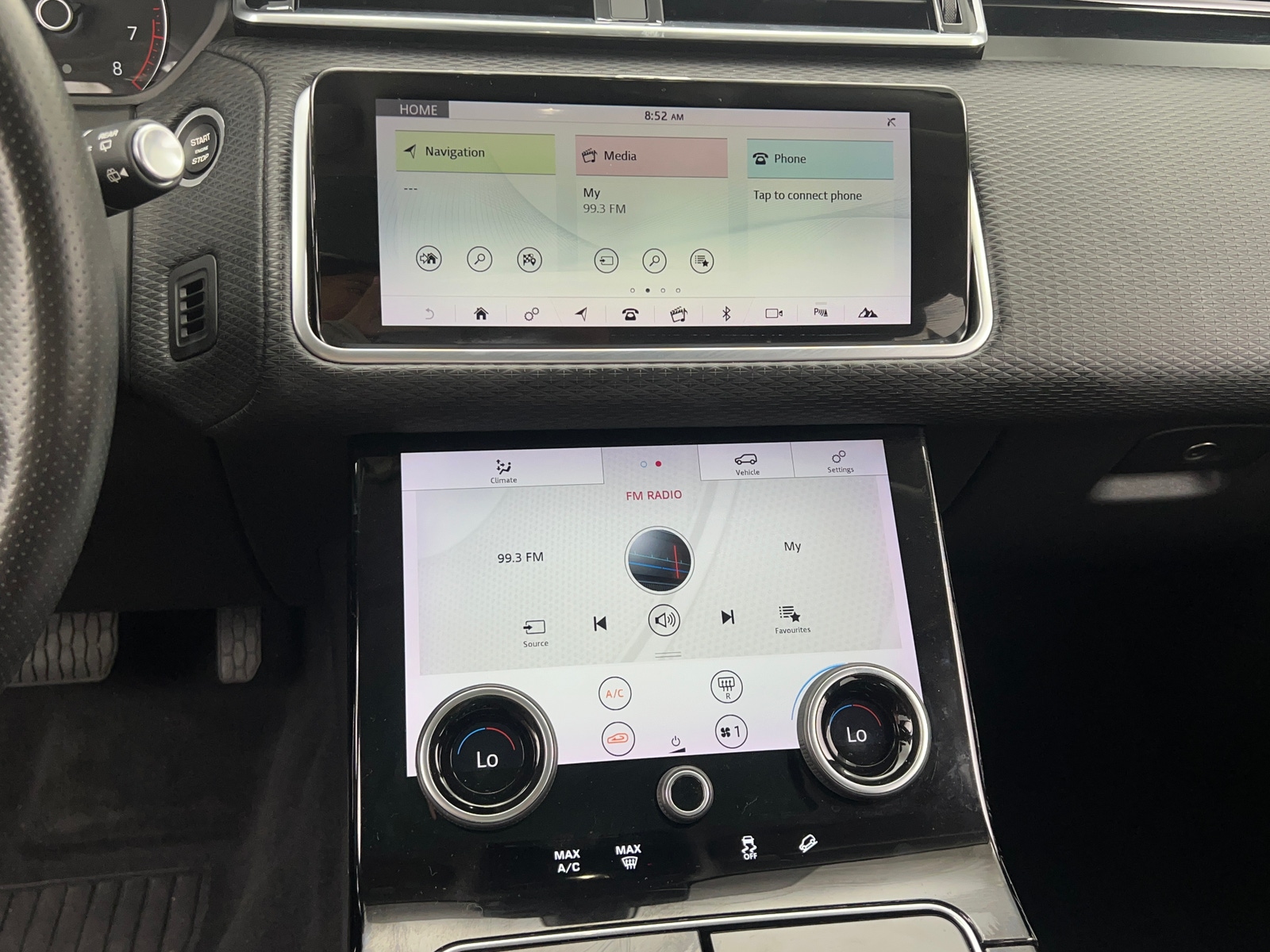 Thumbnail: 2018 Land Rover Range Rover Velar - 3