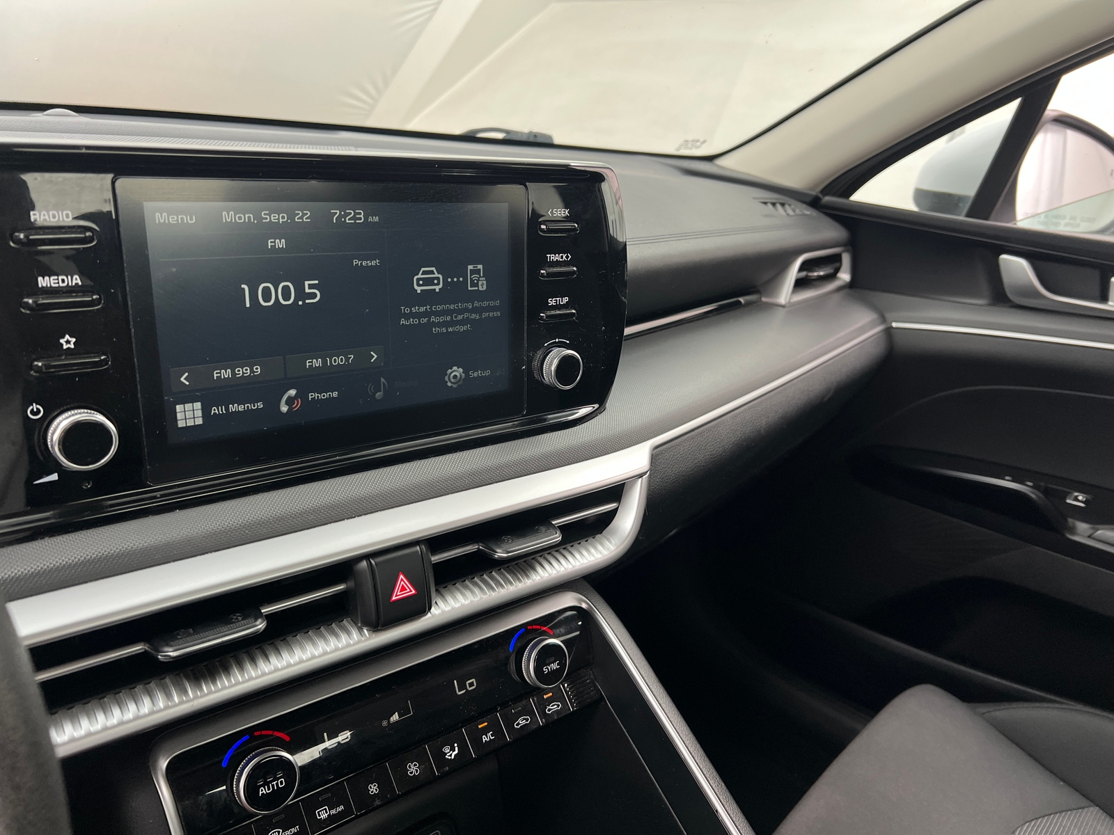 Thumbnail: 2021 Kia K5 - 4