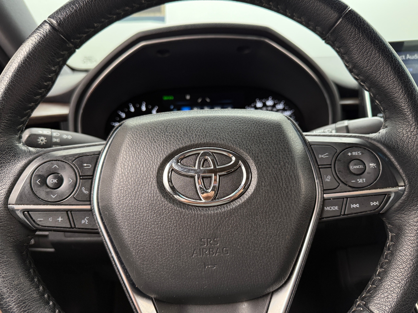 Thumbnail: 2019 Toyota Avalon - 4