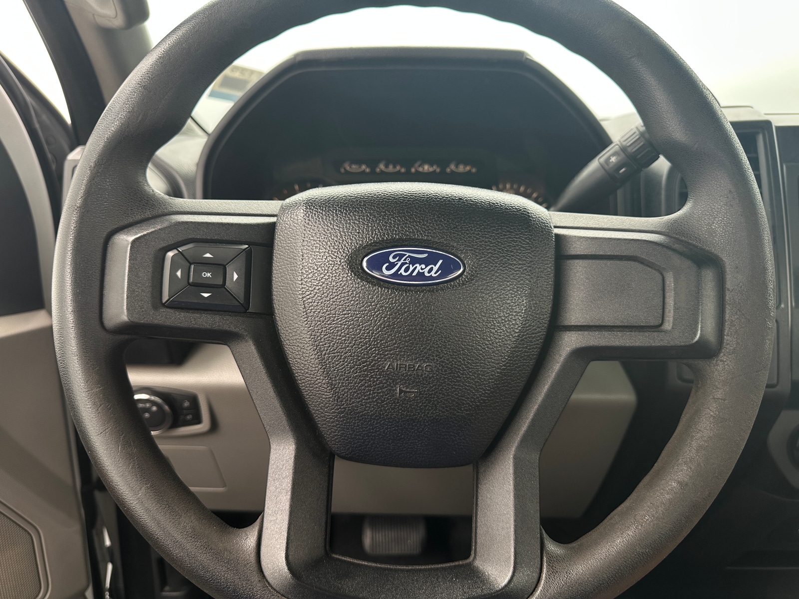 Thumbnail: 2018 Ford Econoline - 4