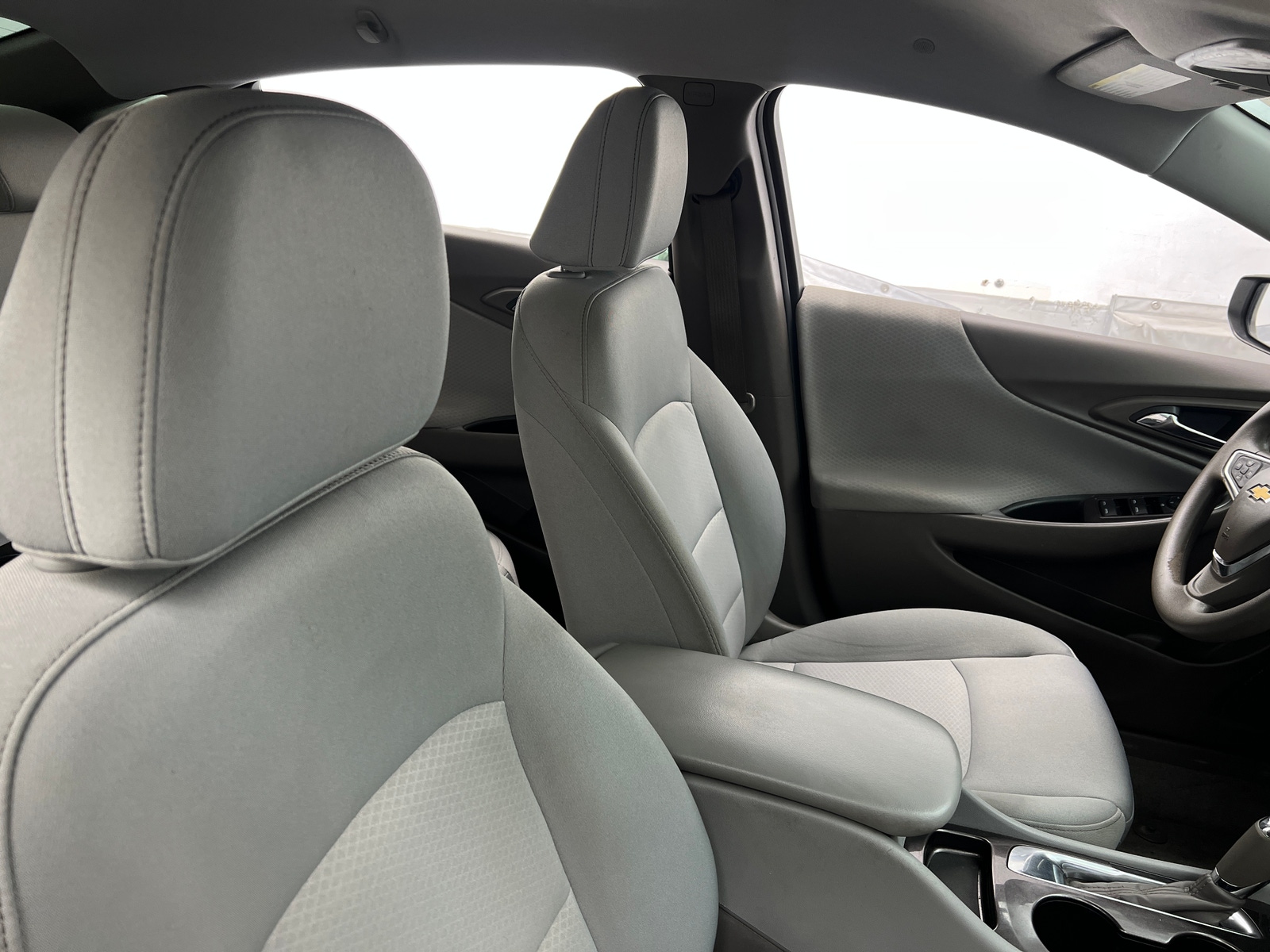 Thumbnail: 2018 Chevrolet Malibu - 2
