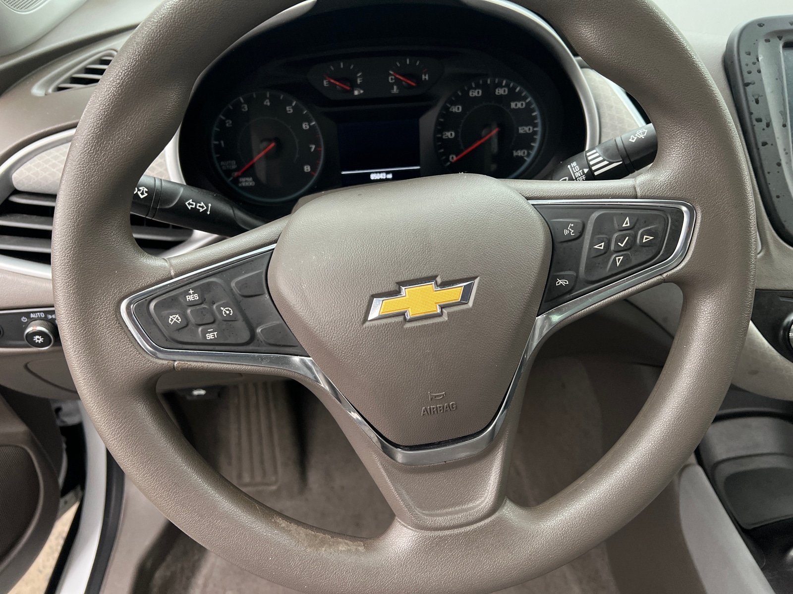 Thumbnail: 2018 Chevrolet Malibu - 5