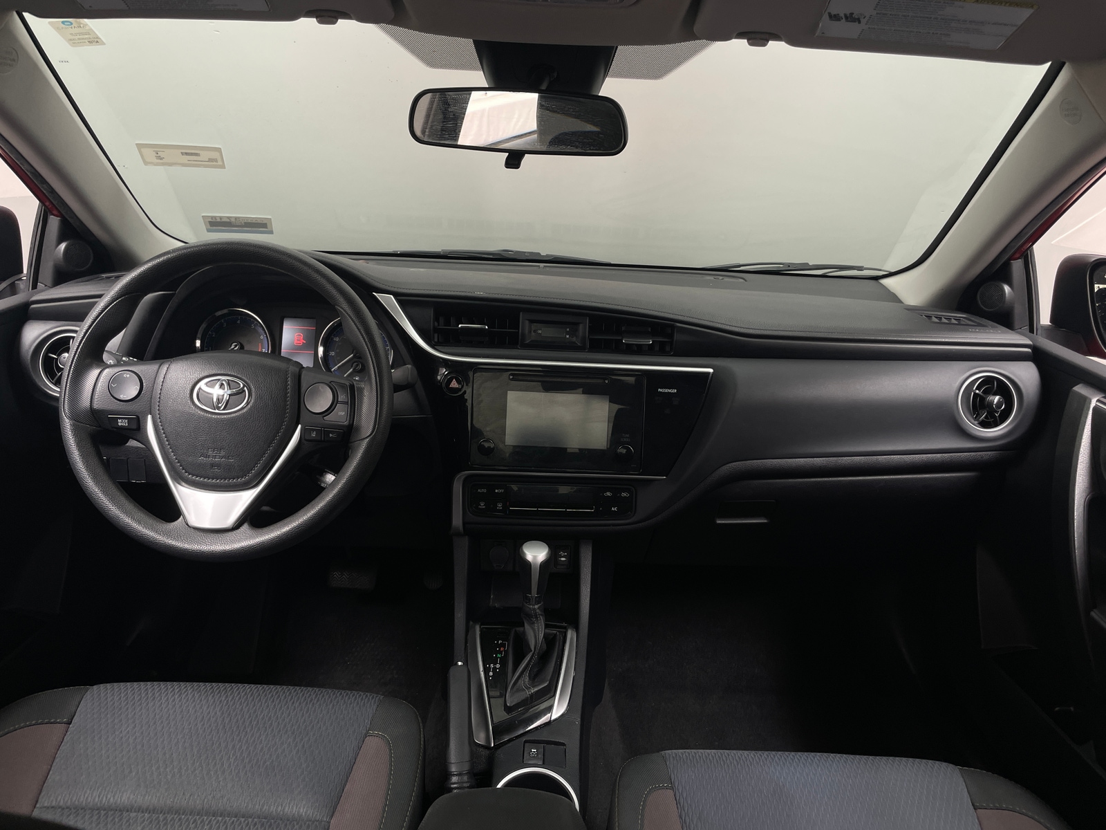 Thumbnail: 2017 Toyota Corolla - 3
