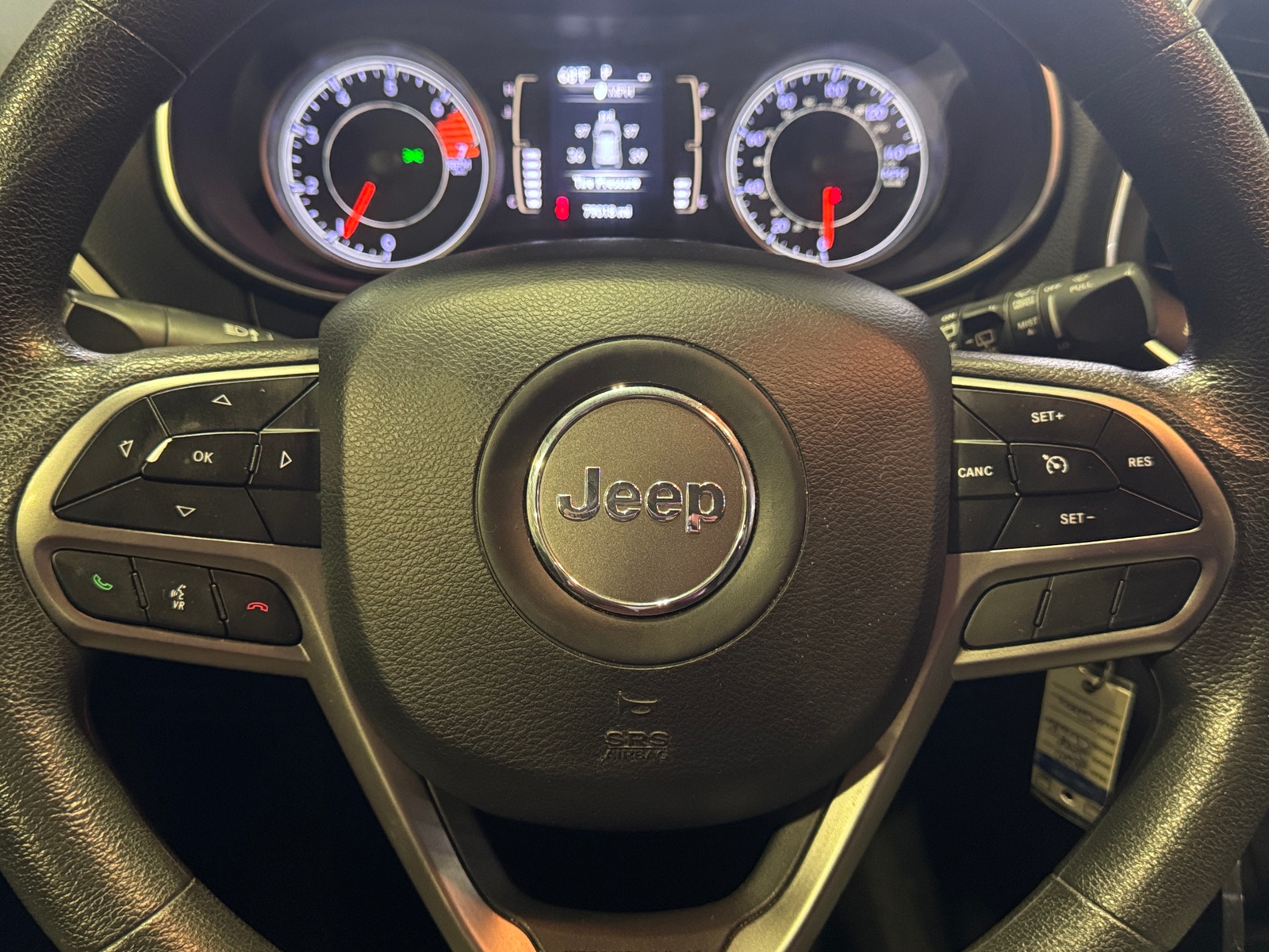 Thumbnail: 2020 Jeep Cherokee - 5