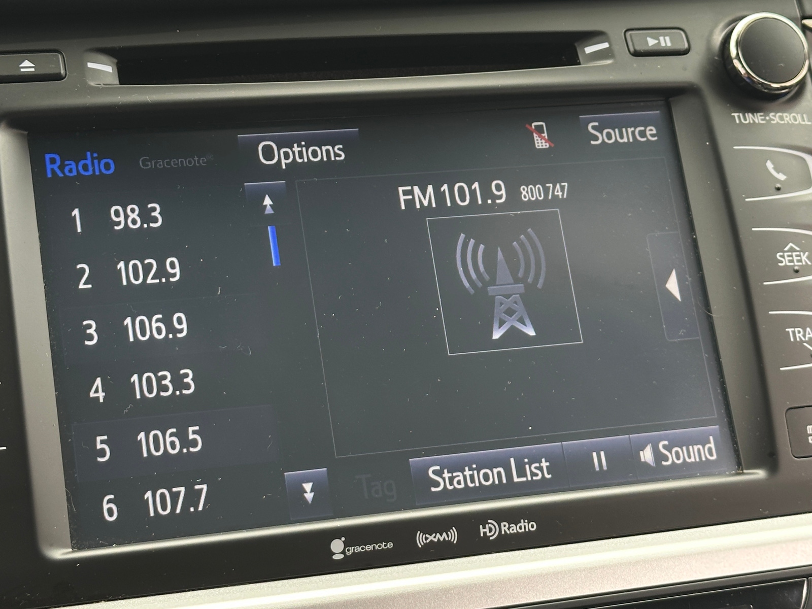 Thumbnail: 2019 Toyota Highlander - 3