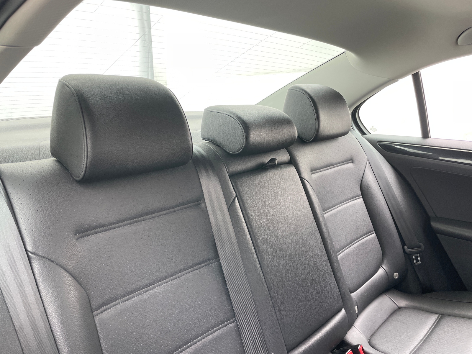 Thumbnail: 2017 Volkswagen Jetta - 5