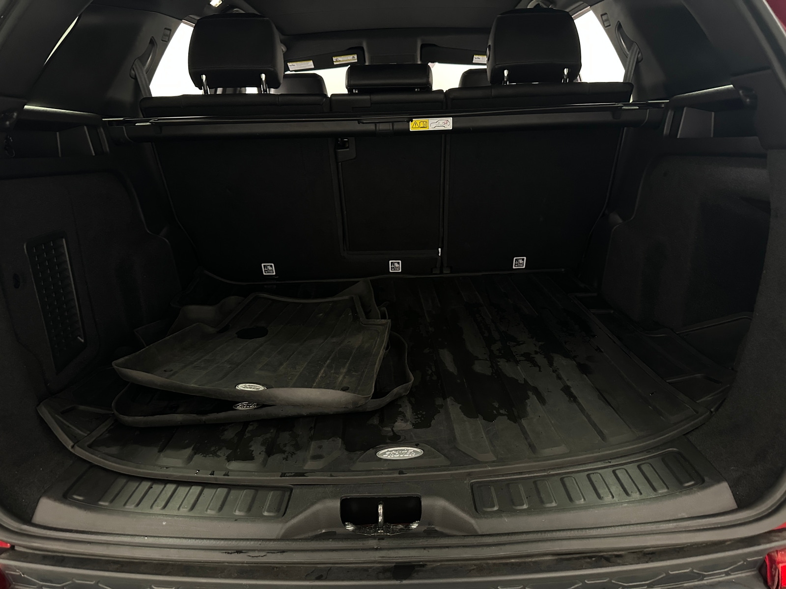 Thumbnail: 2018 Land Rover Discovery Sport - 6