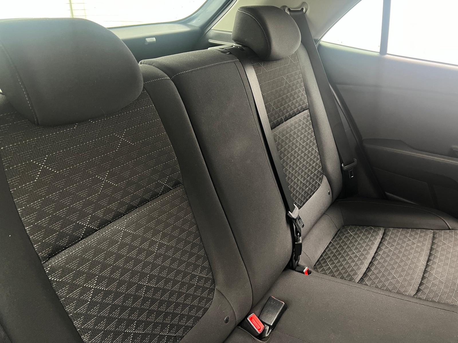 Thumbnail: 2019 Kia Rio - 6