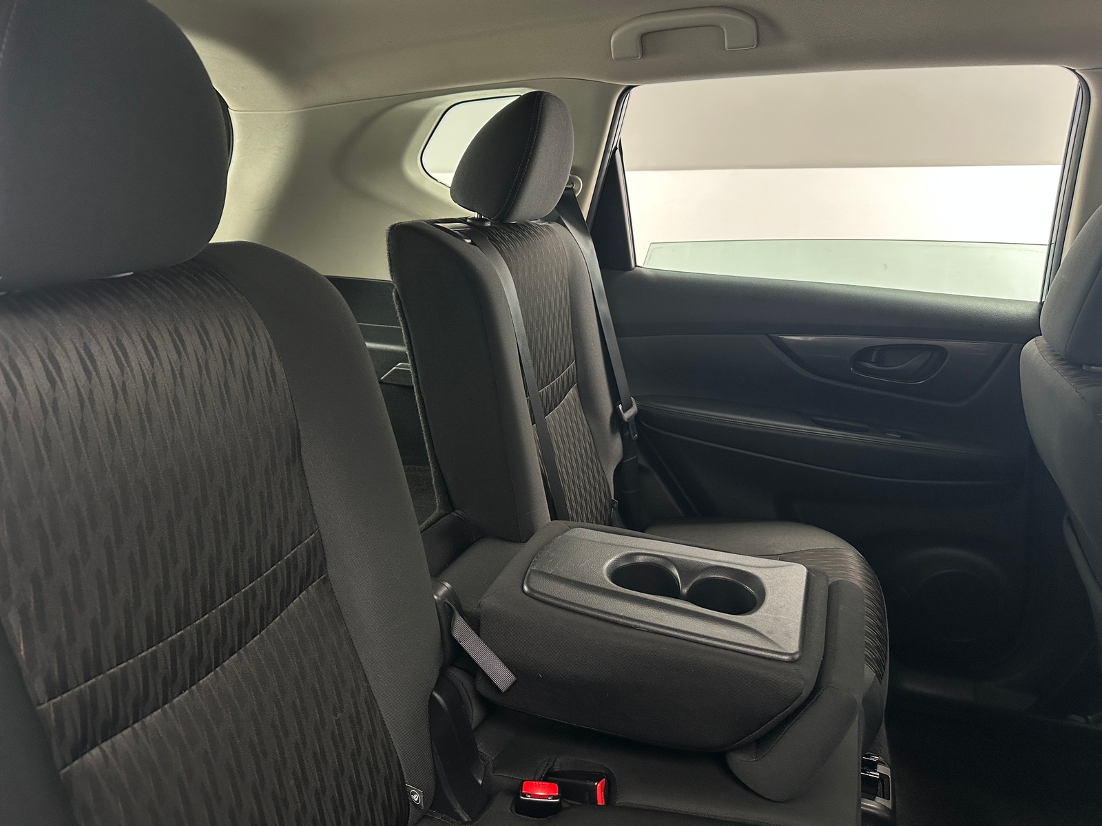 Thumbnail: 2020 Nissan Rogue - 6