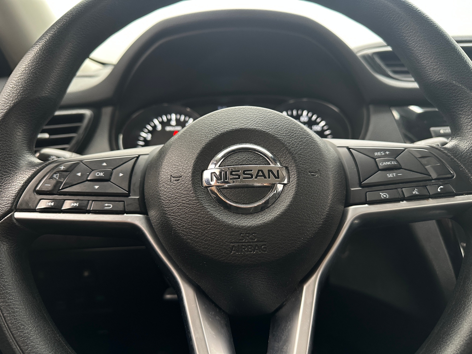 Thumbnail: 2020 Nissan Rogue - 5
