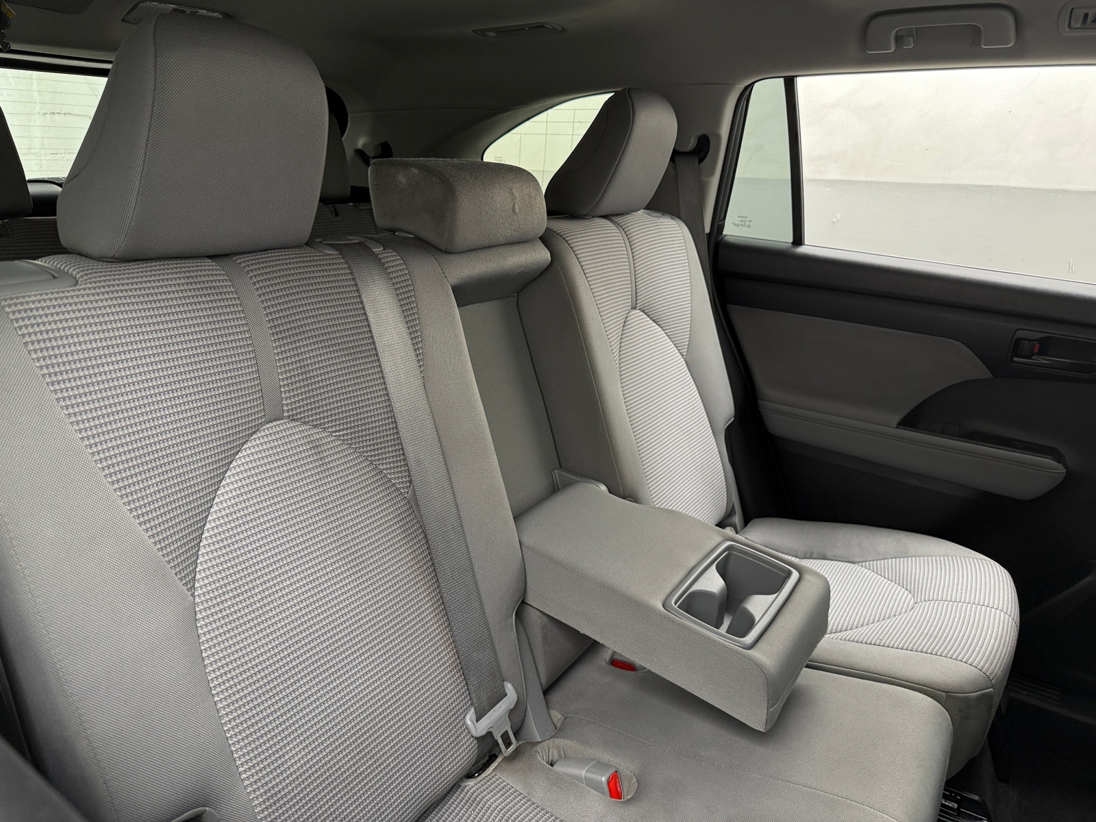 Thumbnail: 2023 Toyota Highlander - 6
