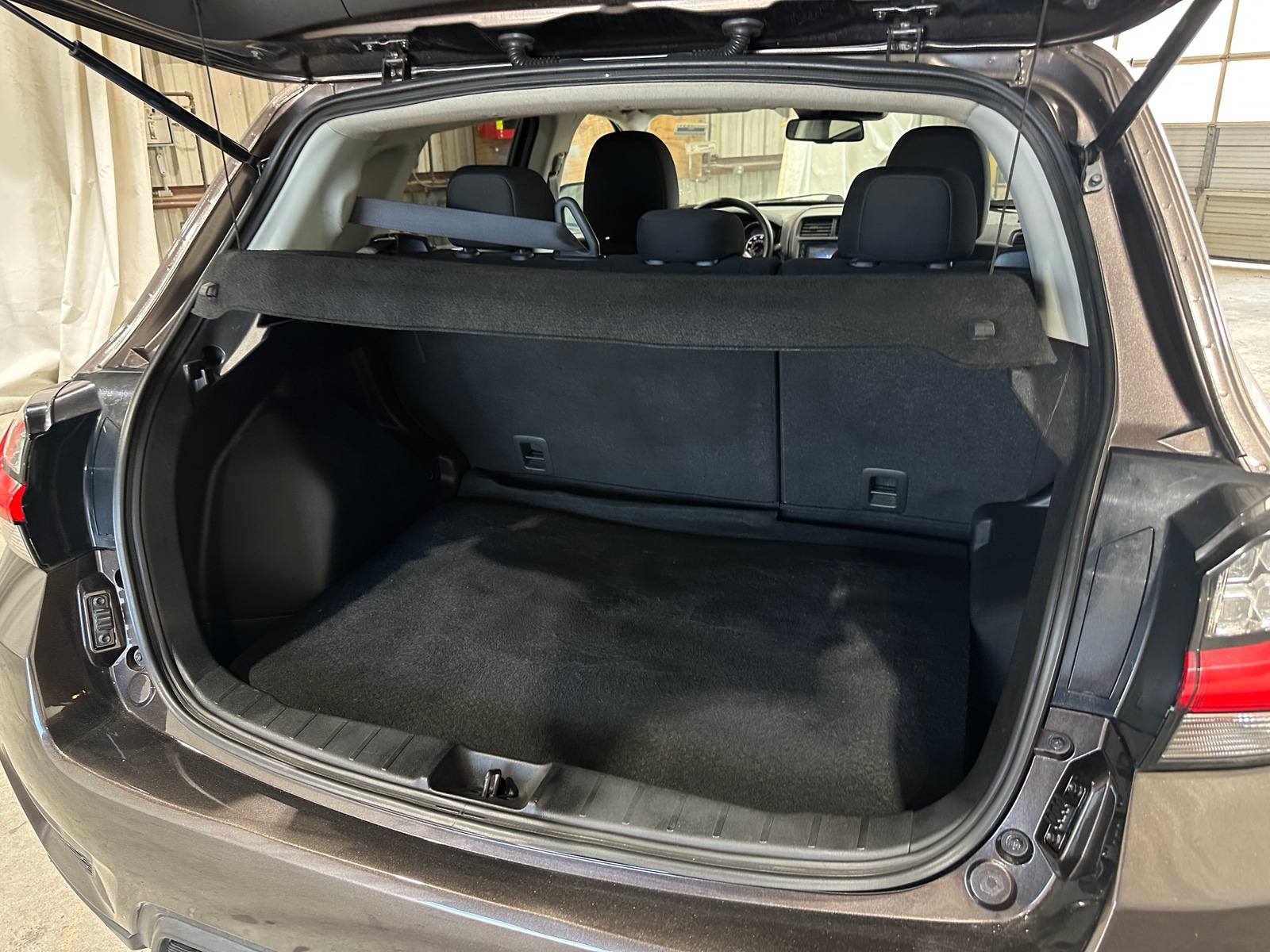 Thumbnail: 2021 Mitsubishi Outlander Sport - 7
