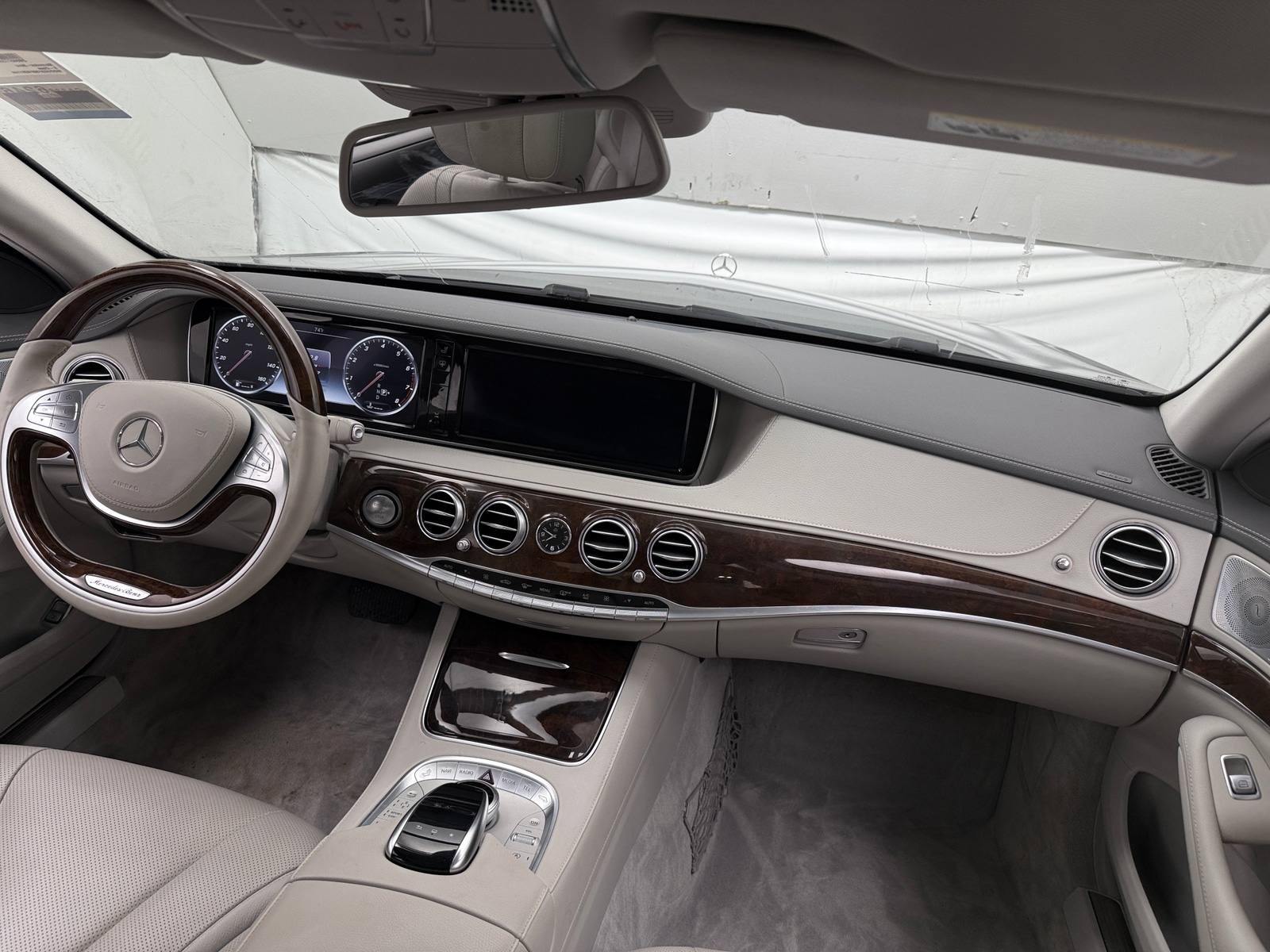 Thumbnail: 2015 Mercedes-Benz S-Class - 2