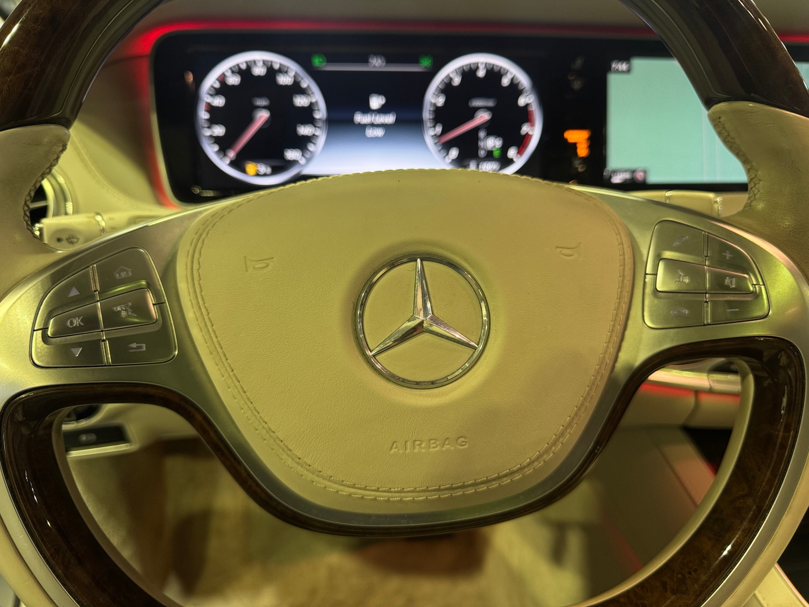 Thumbnail: 2015 Mercedes-Benz S-Class - 4