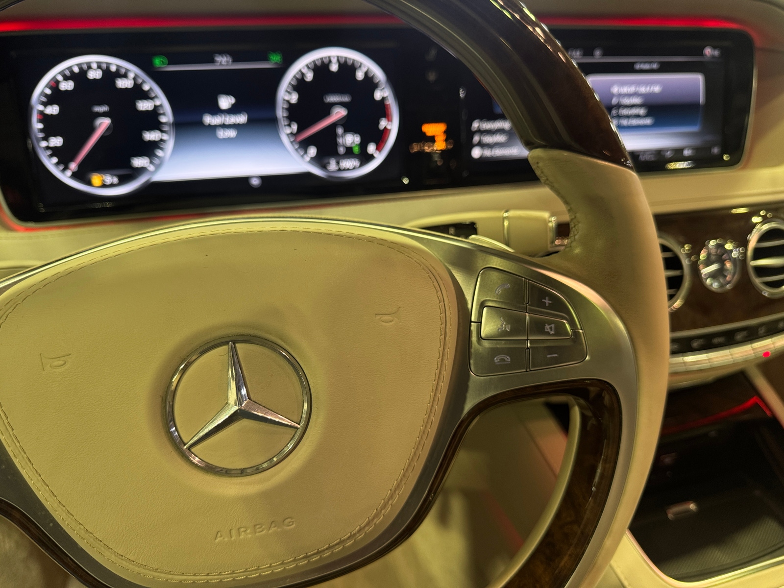 Thumbnail: 2015 Mercedes-Benz S-Class - 3