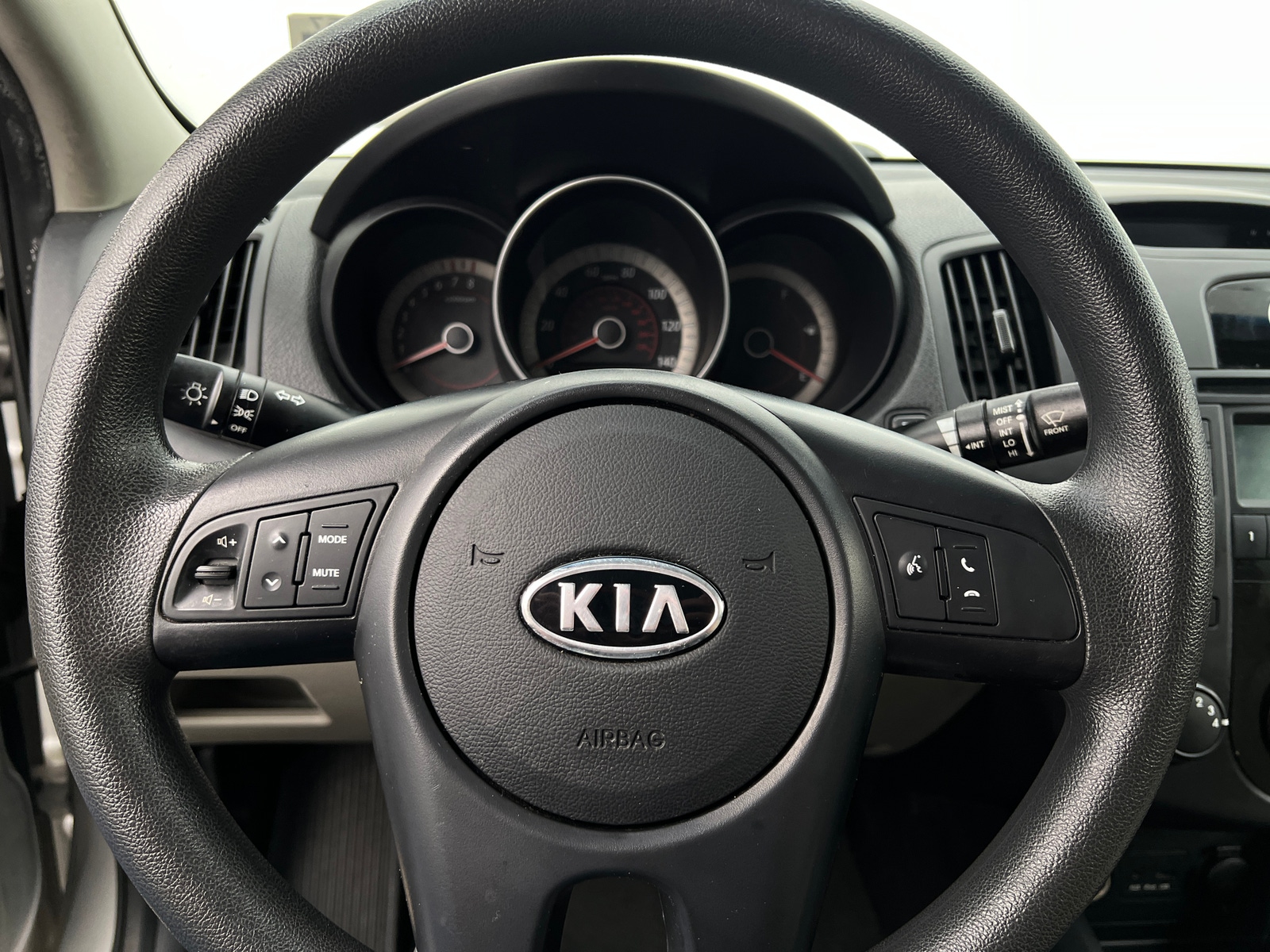 Thumbnail: 2012 Kia Forte - 5