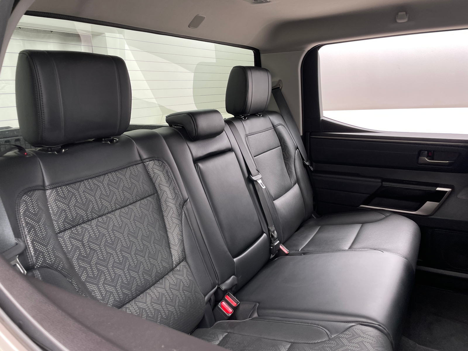 Thumbnail: 2022 Toyota Tundra - 5