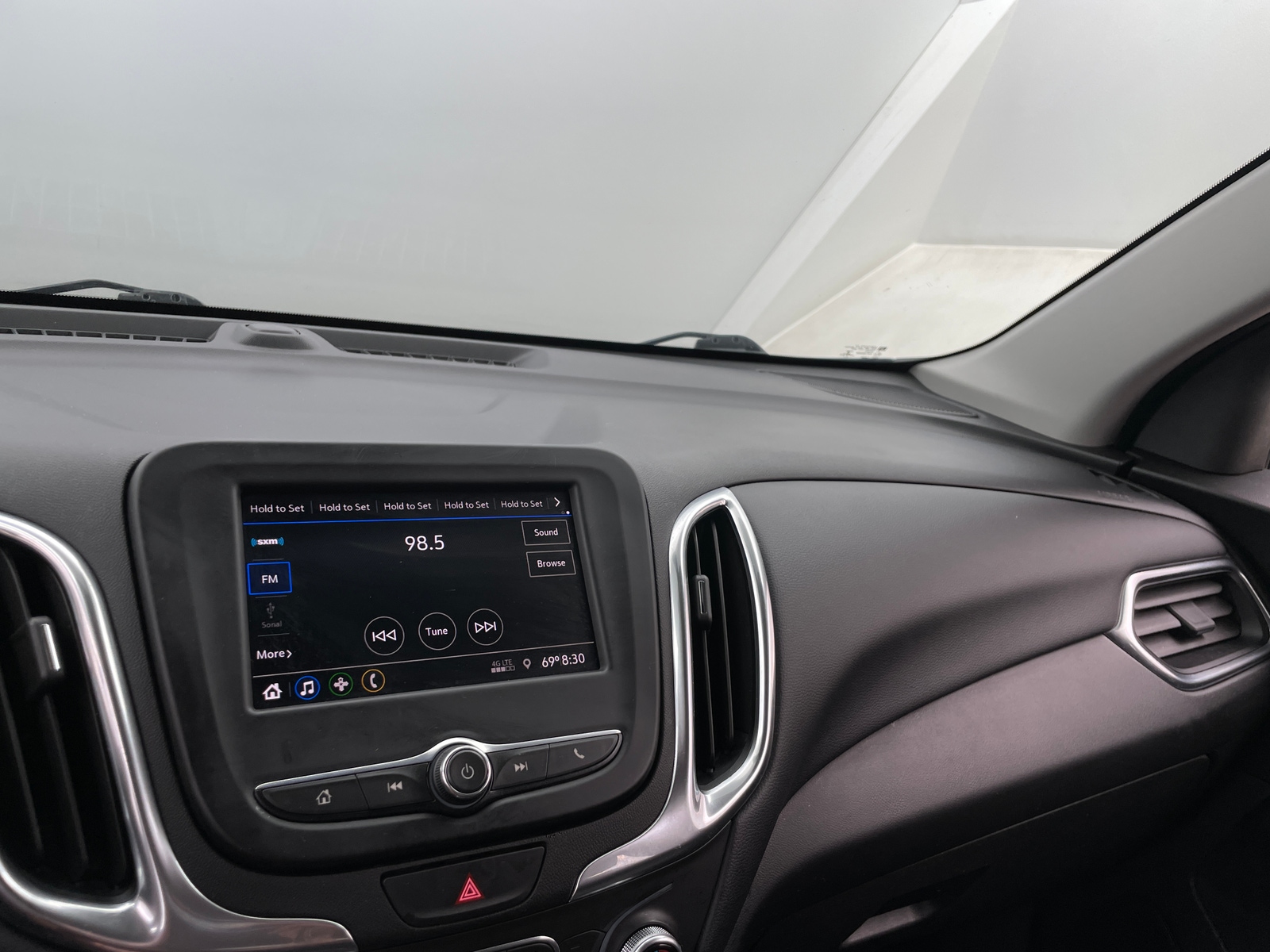 Thumbnail: 2021 Chevrolet Equinox - 4