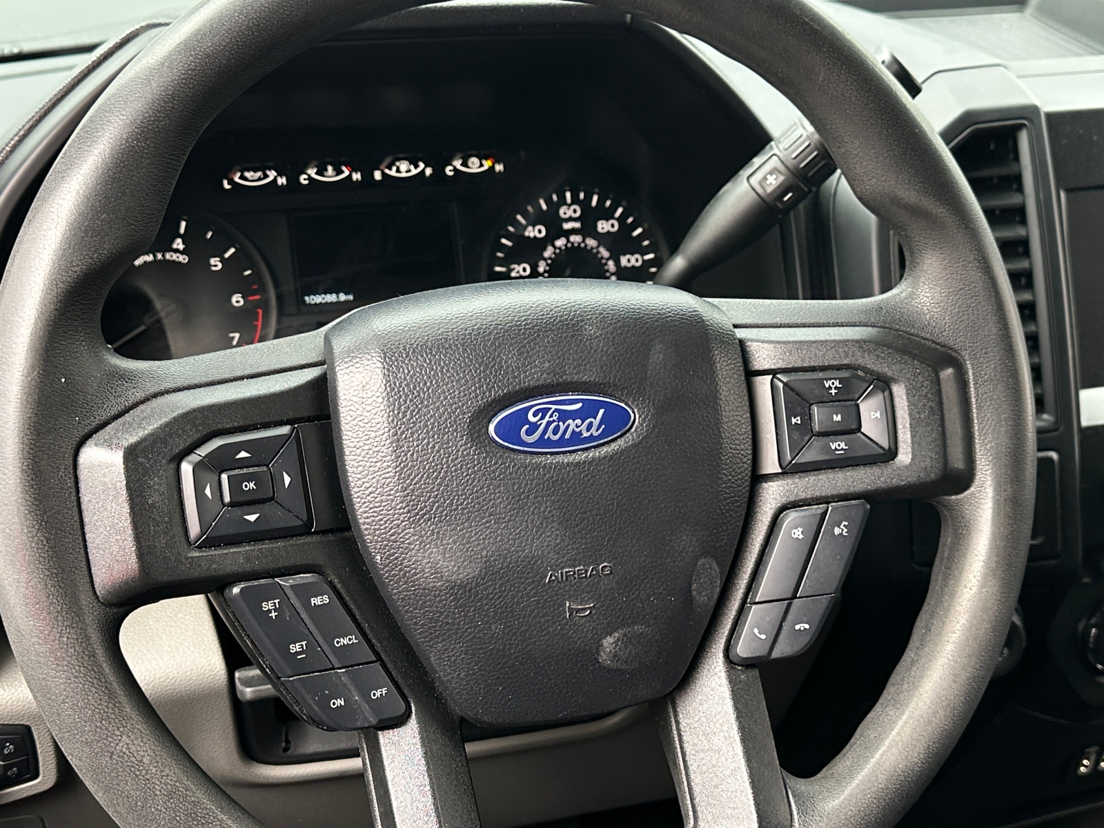 Thumbnail: 2020 Ford Econoline - 5