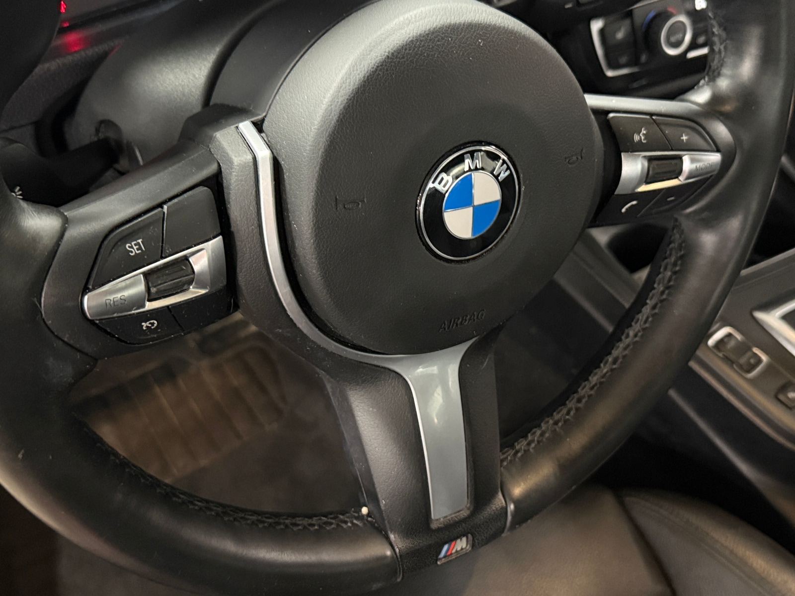 Thumbnail: 2016 BMW 3 Series - 4