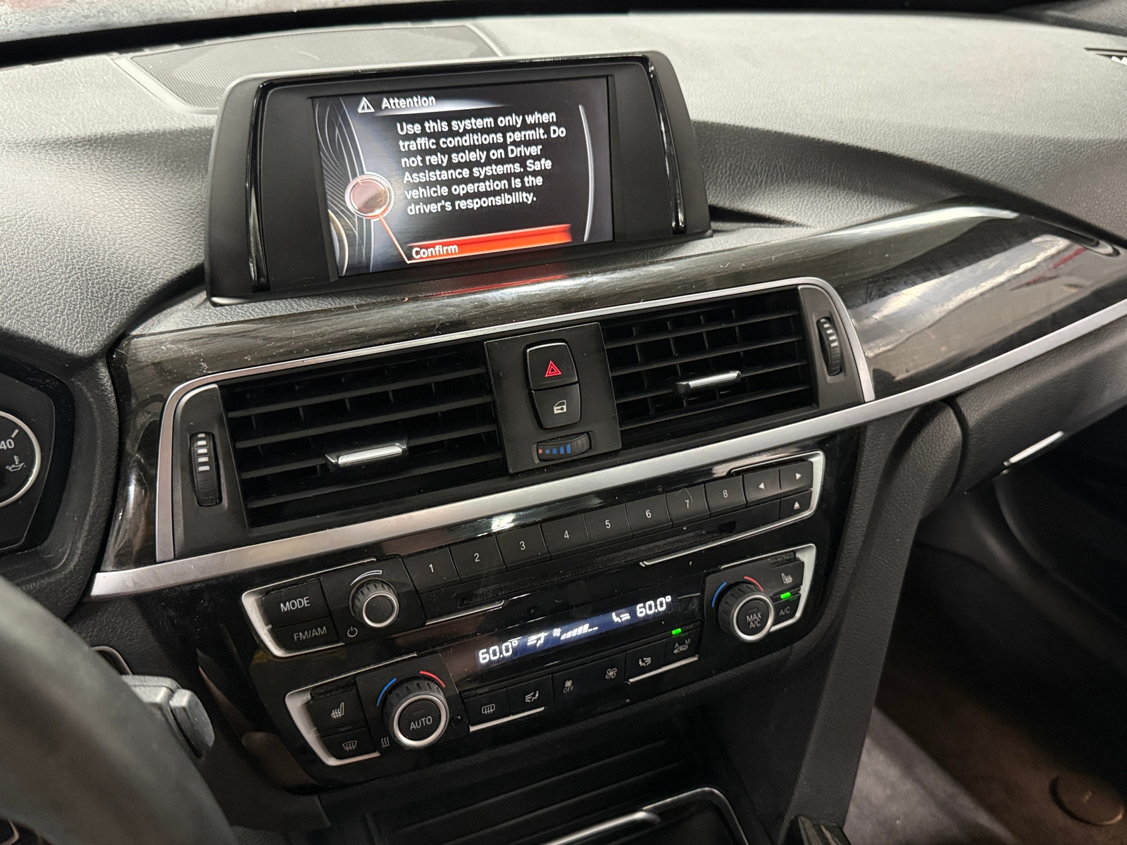 Thumbnail: 2016 BMW 3 Series - 3