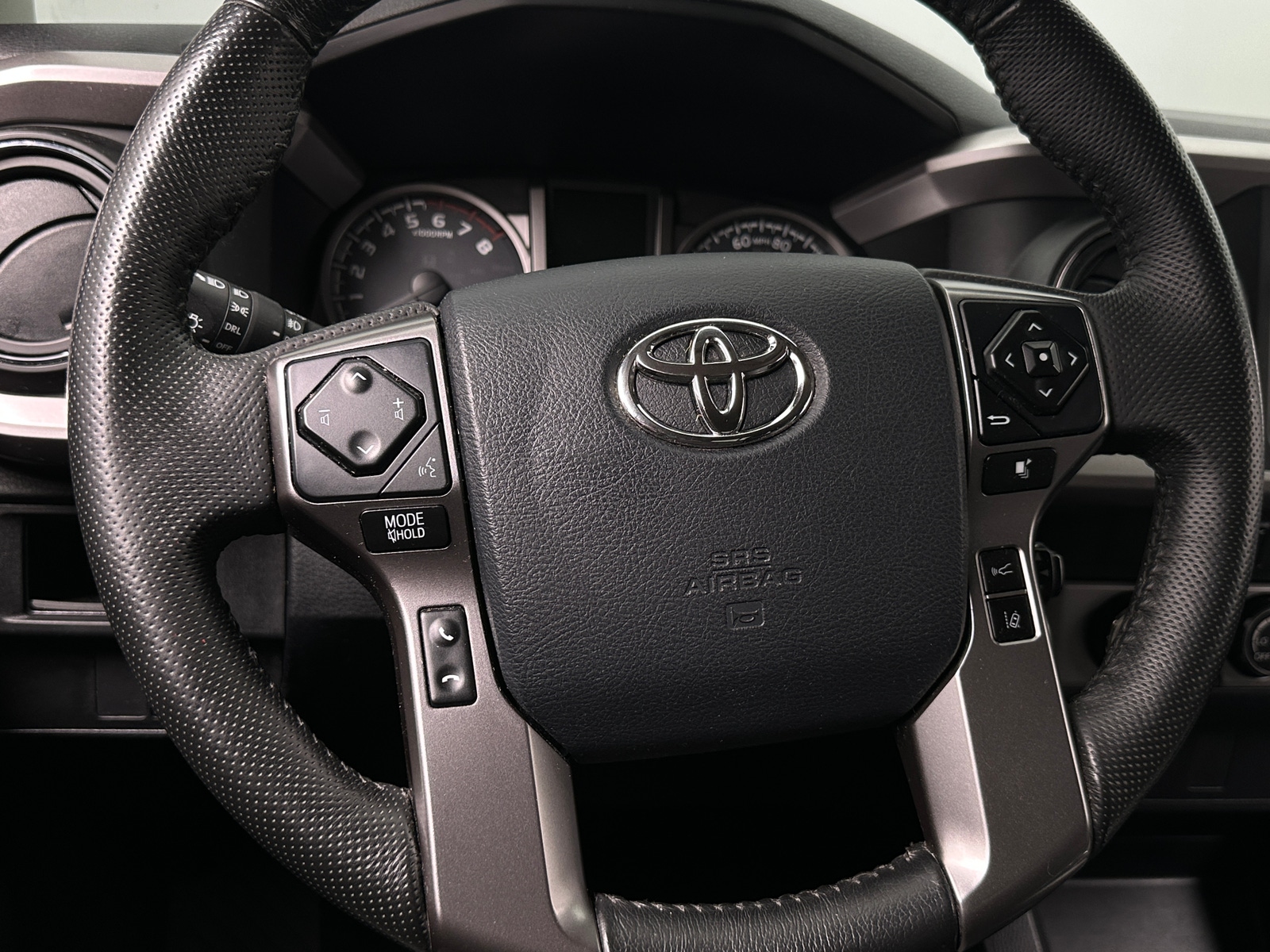 Thumbnail: 2019 Toyota Tacoma - 5