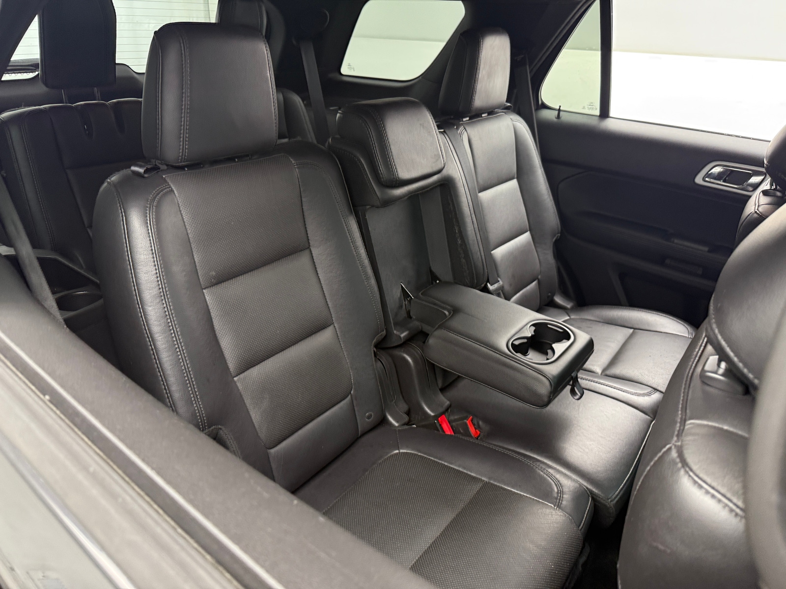 Thumbnail: 2015 Ford Explorer - 5