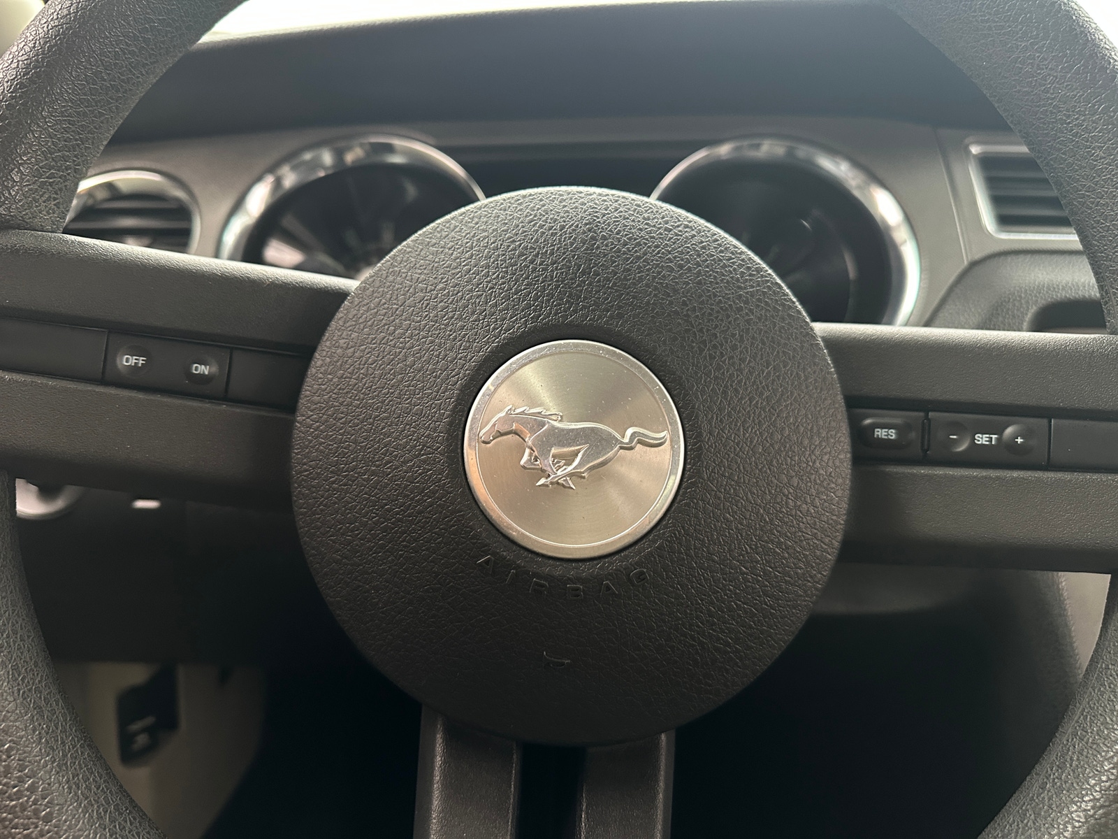 Thumbnail: 2010 Ford Mustang - 4