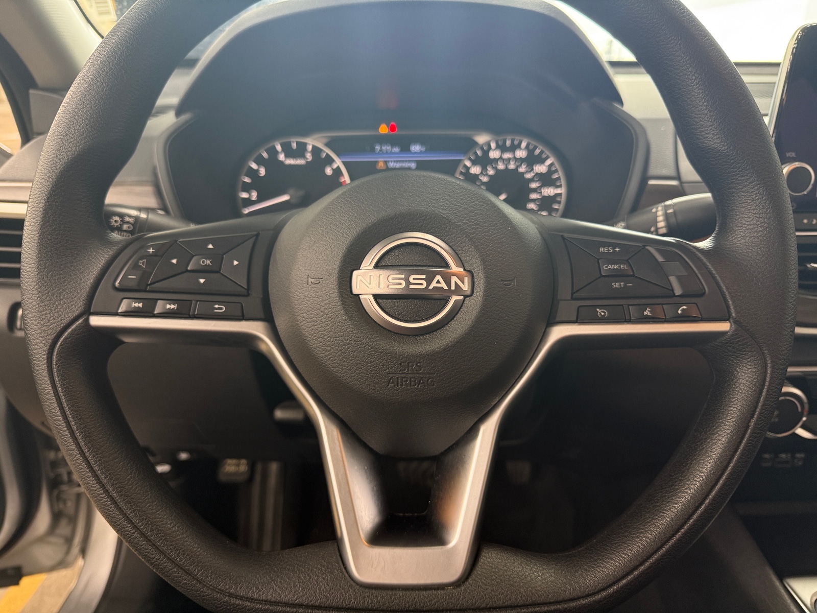 Thumbnail: 2024 Nissan Altima - 5