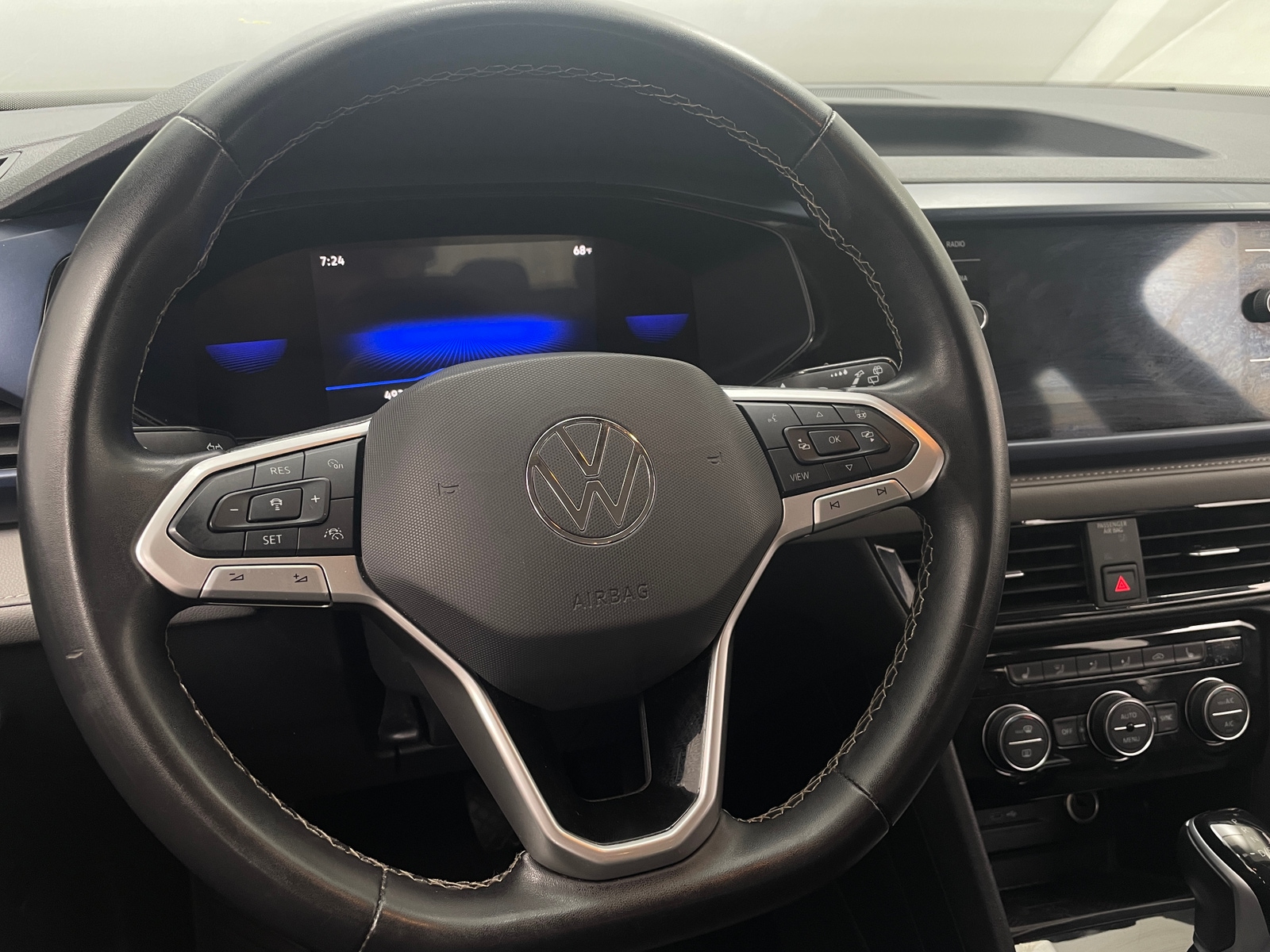 Thumbnail: 2024 Volkswagen Taos - 5