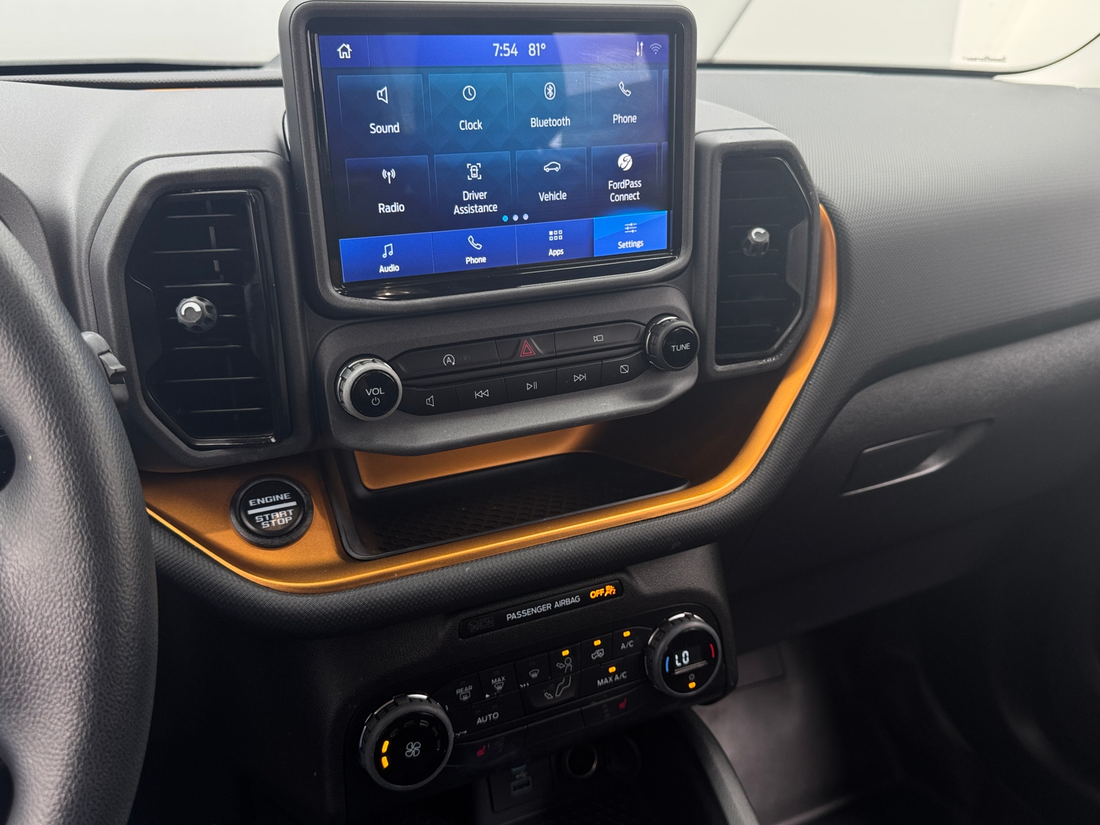 Thumbnail: 2021 Ford Bronco Sport - 4