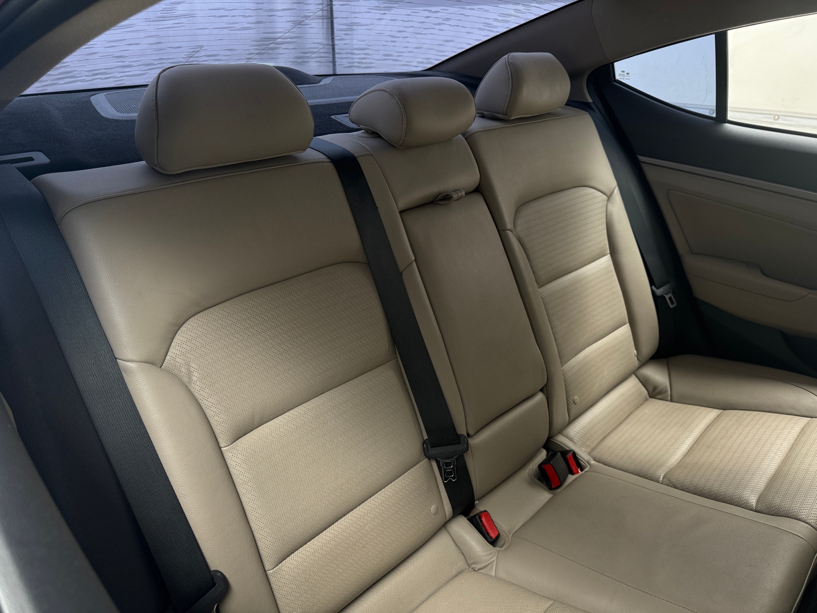 Thumbnail: 2017 Hyundai Elantra - 5