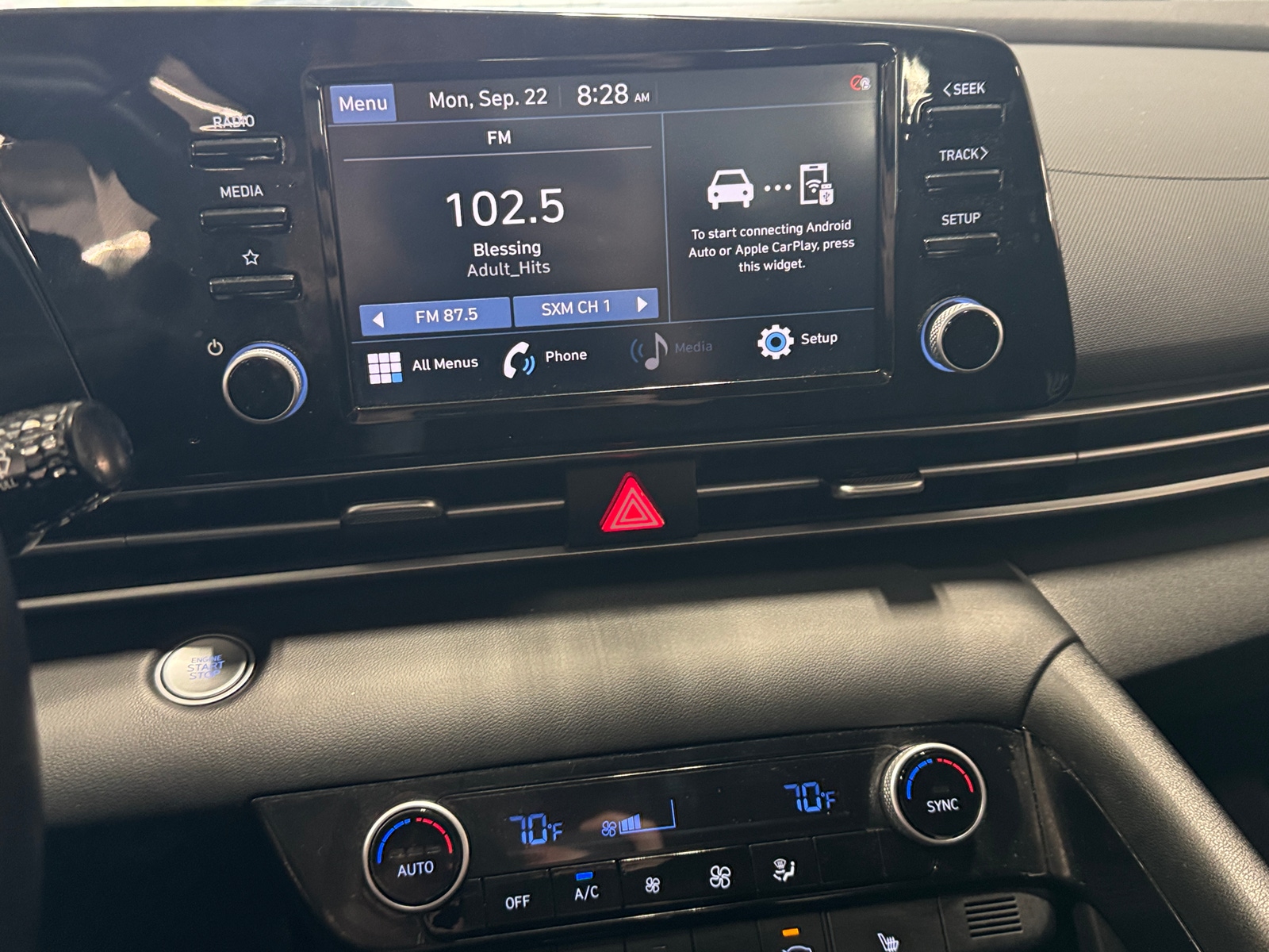 Thumbnail: 2022 Hyundai Elantra - 4