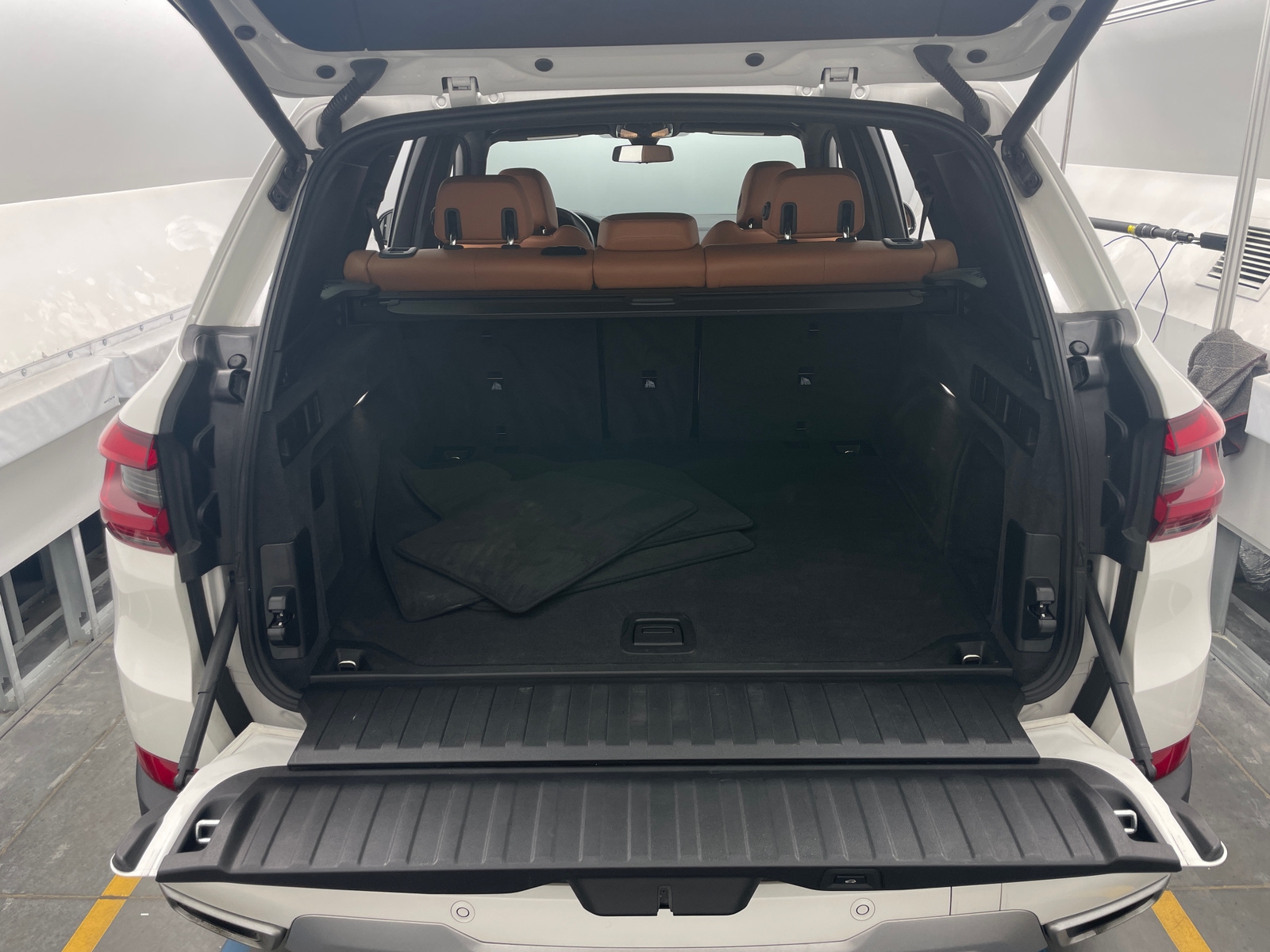 Thumbnail: 2019 BMW X5 - 6
