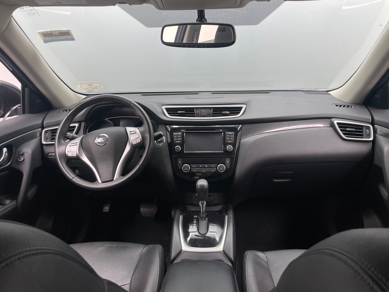 Thumbnail: 2016 Nissan Rogue - 2