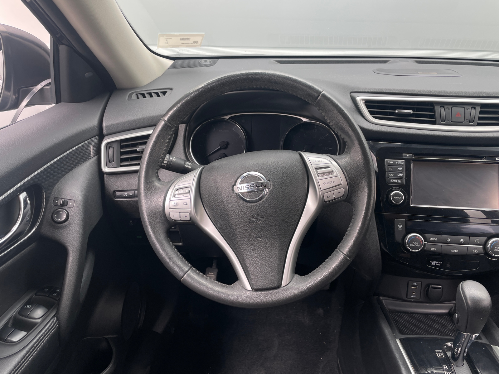 Thumbnail: 2016 Nissan Rogue - 4