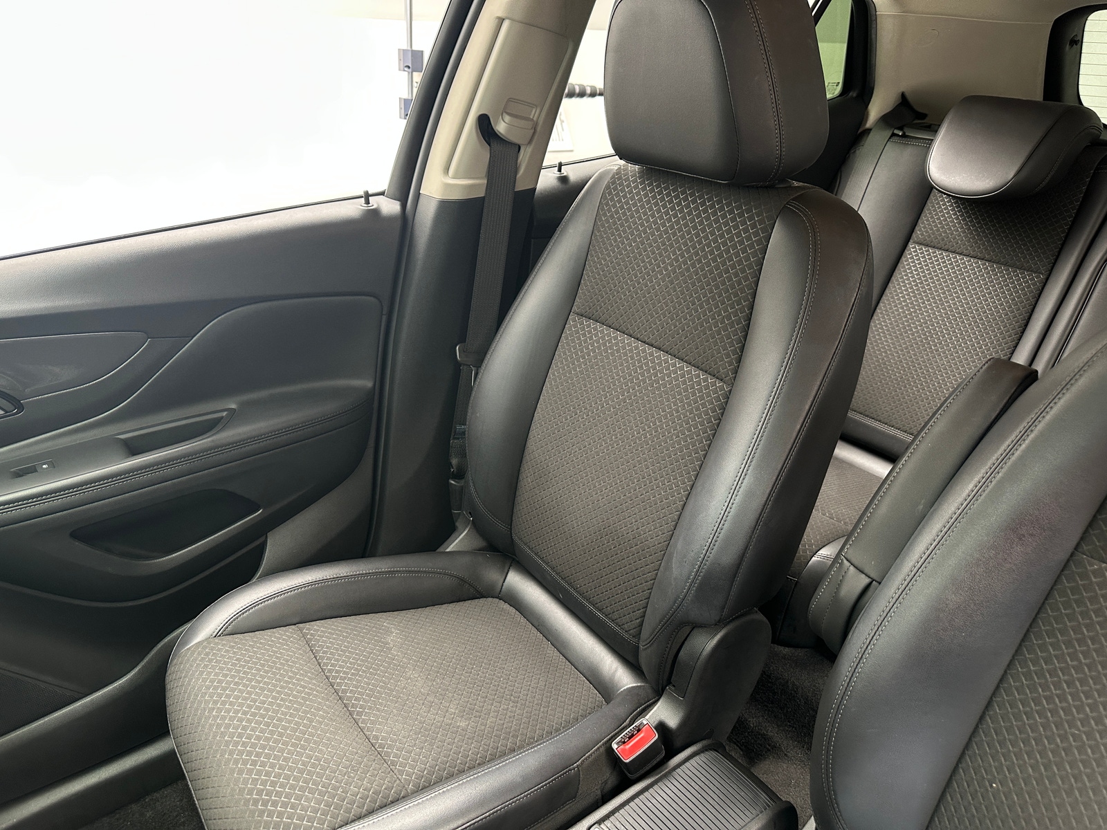 Thumbnail: 2019 Buick Encore - 2