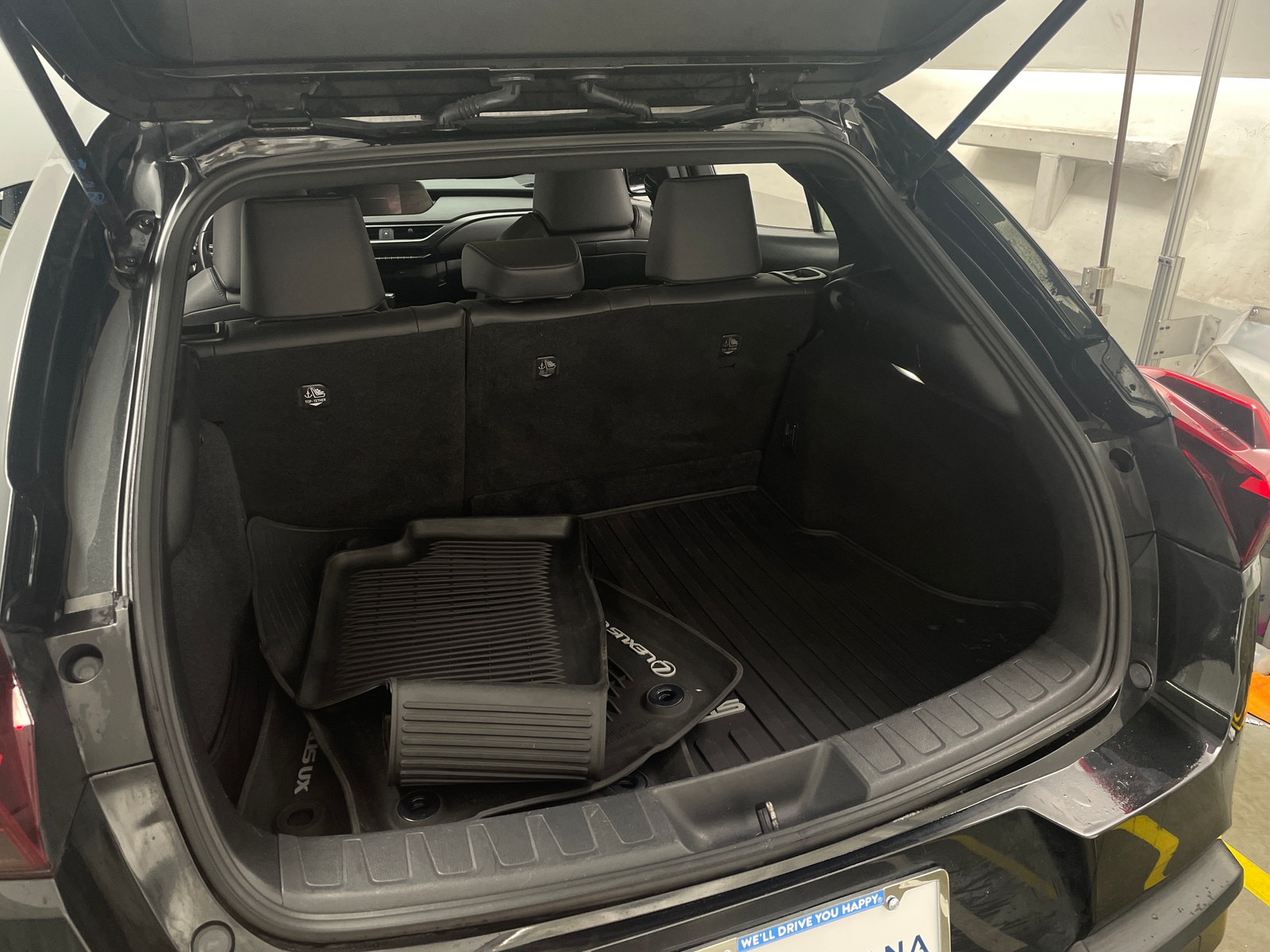 Thumbnail: 2019 Lexus UX - 6